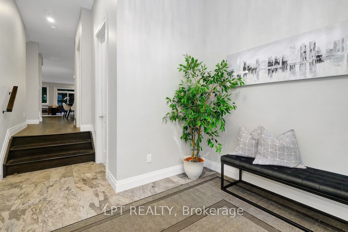 319 Glynn Avenue, Overbrook - Castleheights and Area, ON K1K 1R9 photo 3