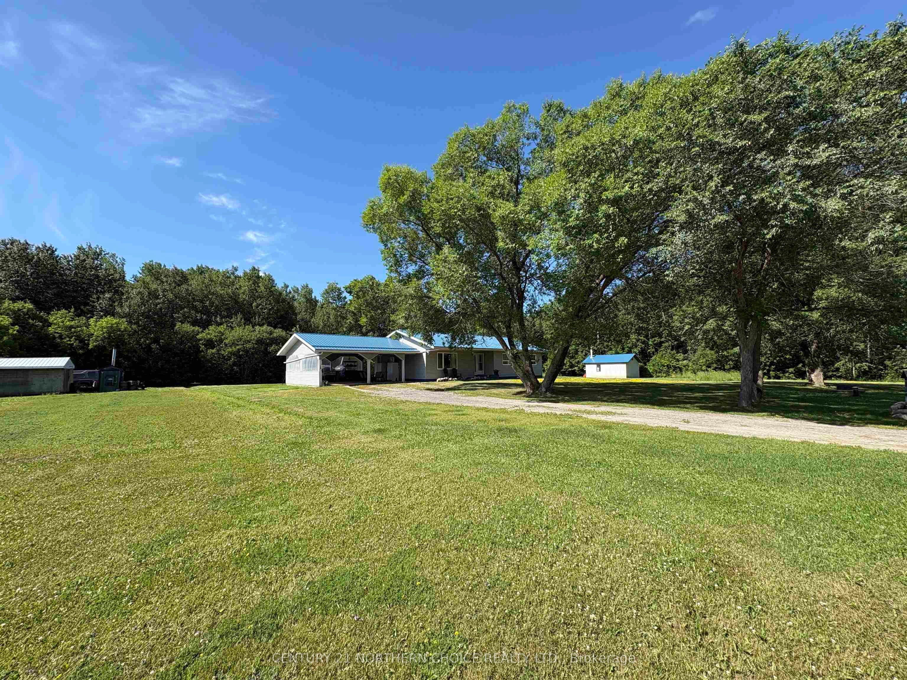 993 Fisher Road, Emo, ON P0W 1E0 photo 2