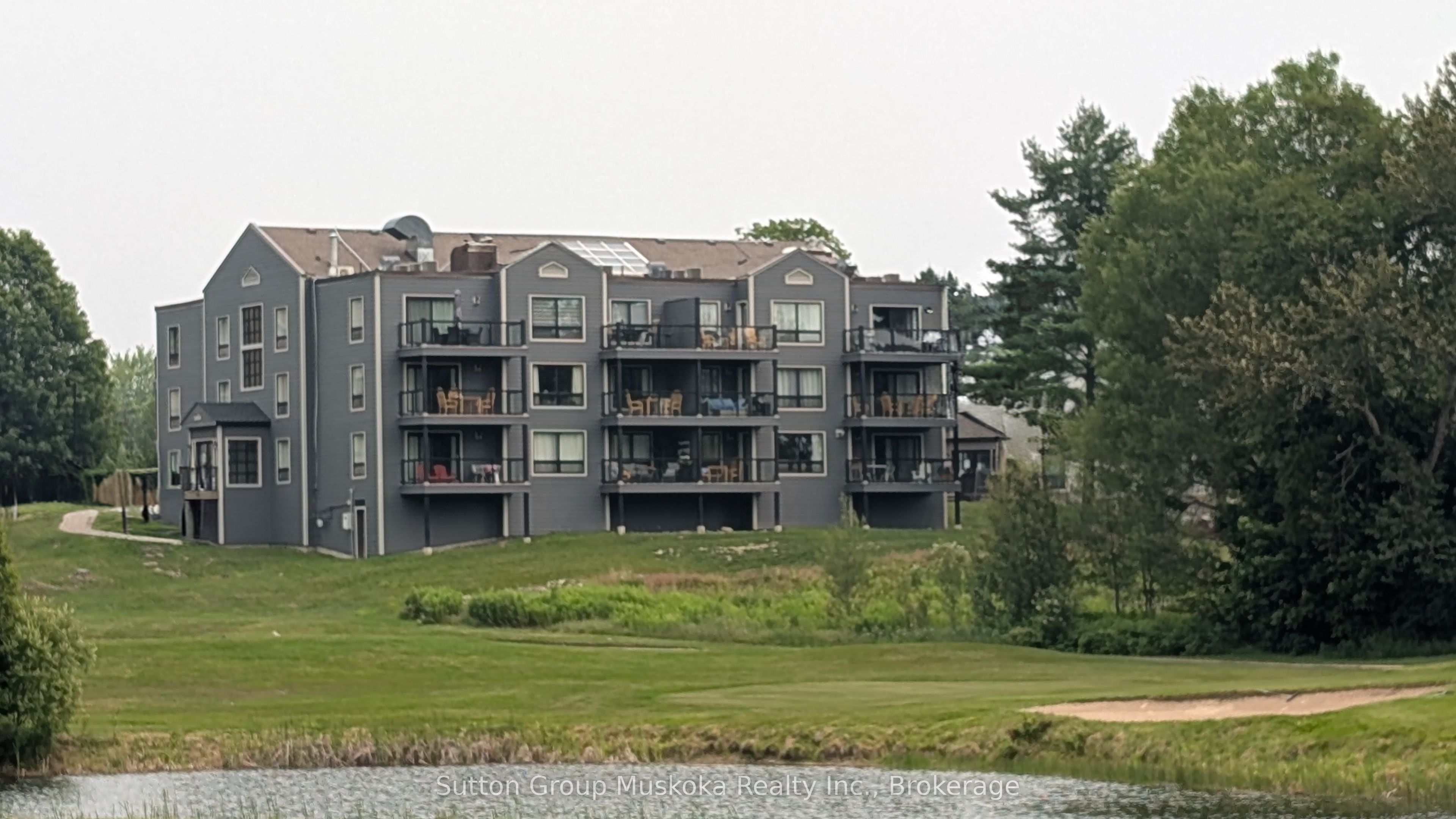 54-203 Deerhurst Drive 54-203, Huntsville, ON P1H 2E8 photo 2