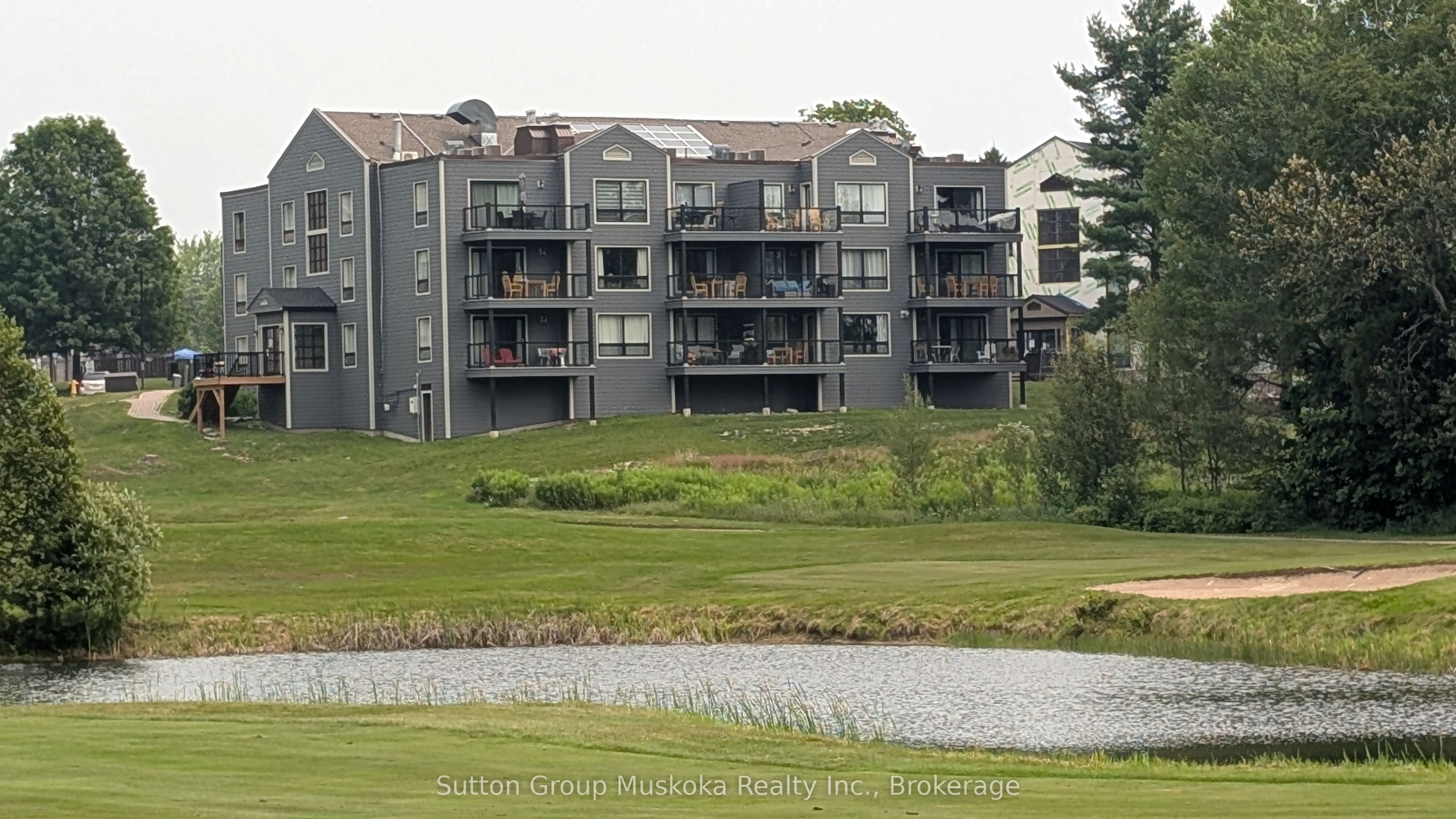 54-203 Deerhurst Drive 54-203, Huntsville, ON P1H 2E8 photo 3