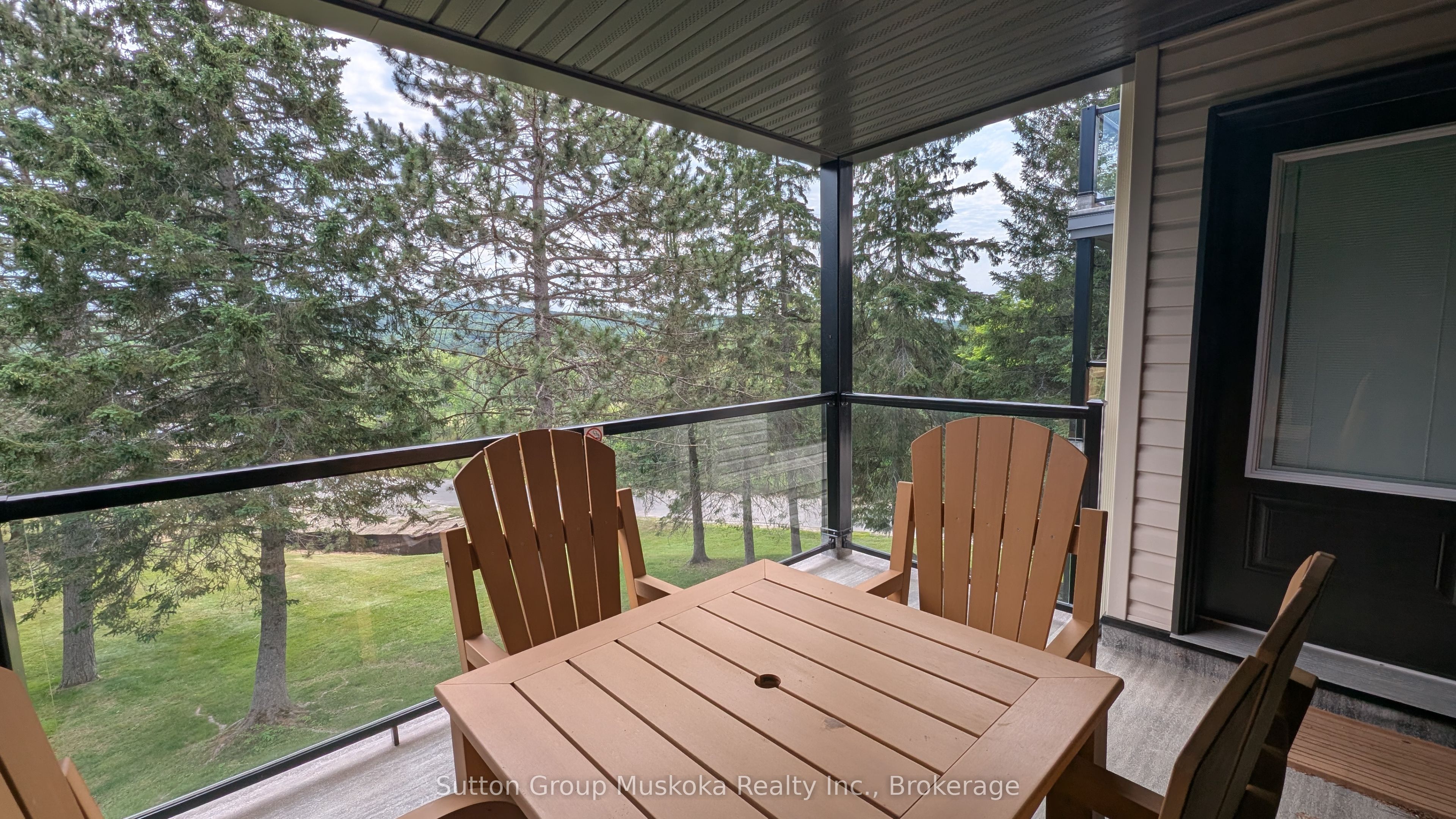 52-205 Deerhurst Drive, Huntsville, ON P1H 2E8 photo 3