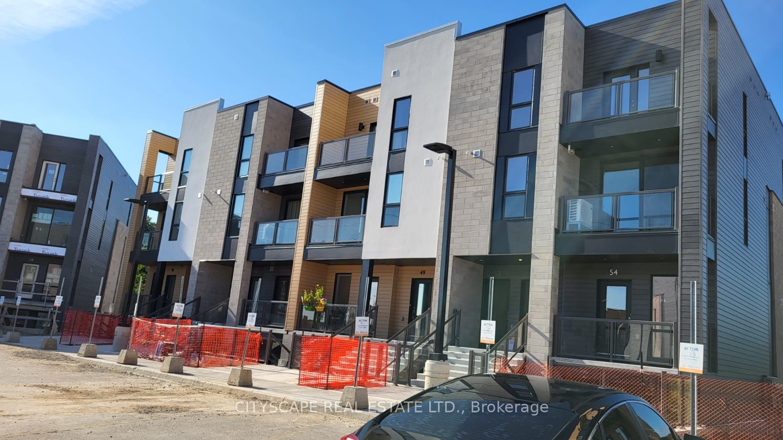 261 Woodbine Avenue C053, Kitchener, ON N2R 0S7 photo 2