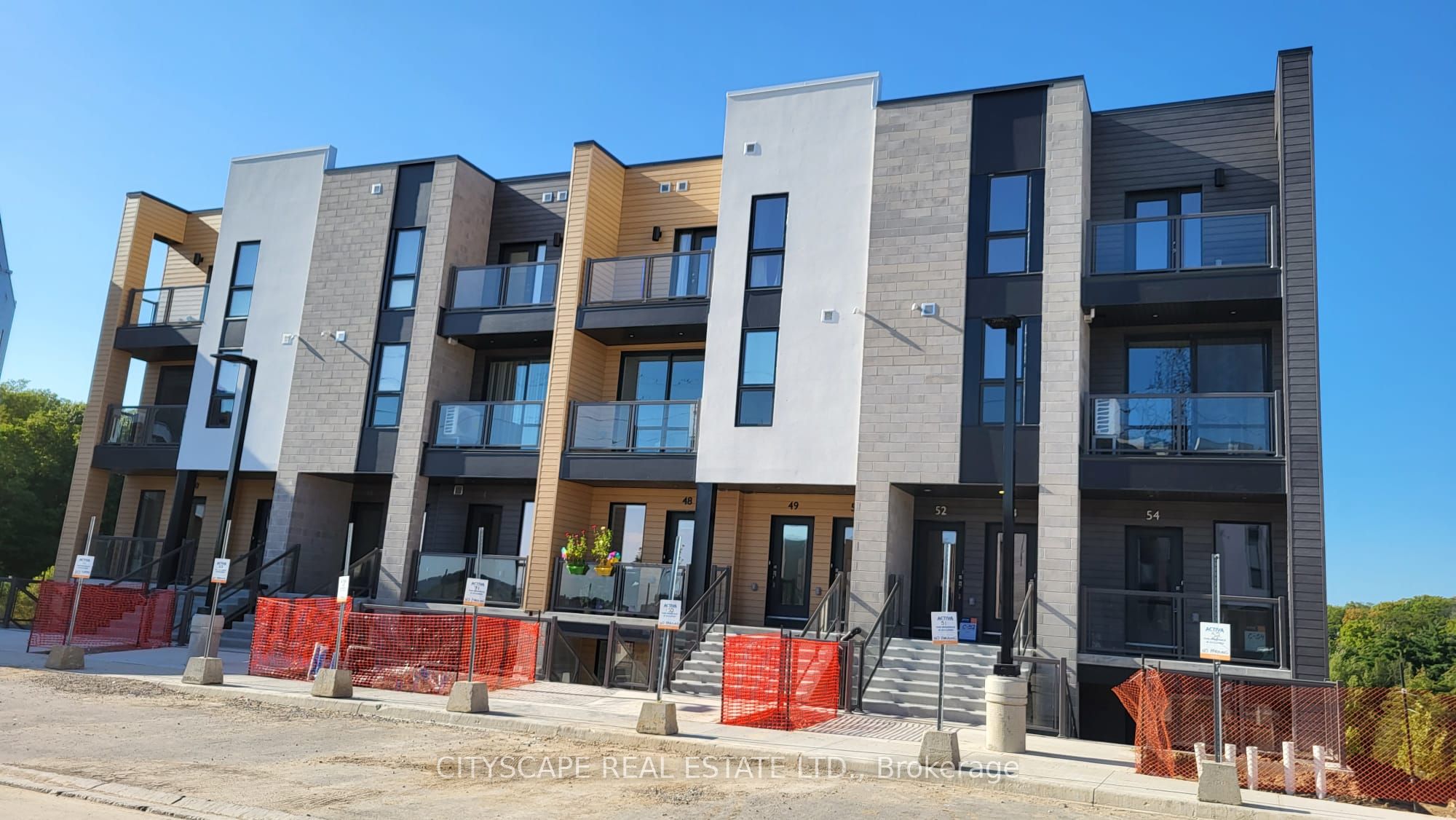 261 Woodbine Avenue C053, Kitchener, ON N2R 0S7 photo 5