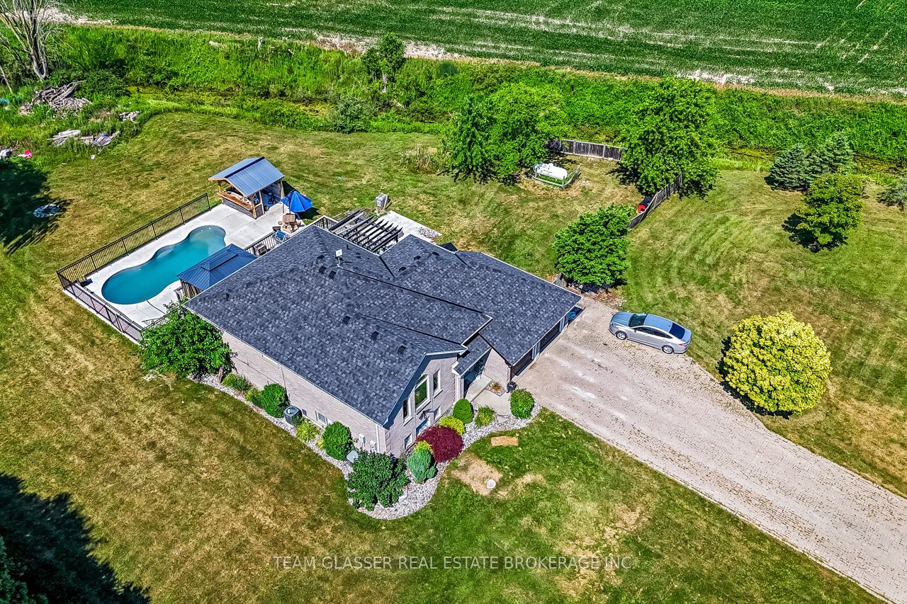 23999 Mayfair Road, Adelaide Metcalfe, ON N7G 3H4 photo 3