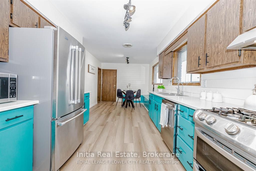 1421 Fanshawe Park Road E, London North, ON N5X 3Z9 photo 2