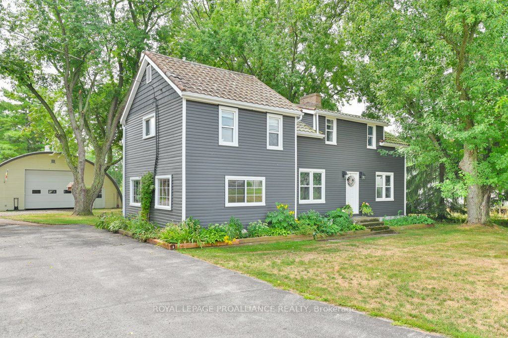 425 Rosebush Road, Quinte West, ON K0K 2C0