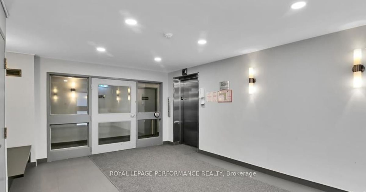 218 Viewmount Drive 115, Cityview - Parkwoods Hills - Rideau Shore, ON K2E 7X5 photo 3