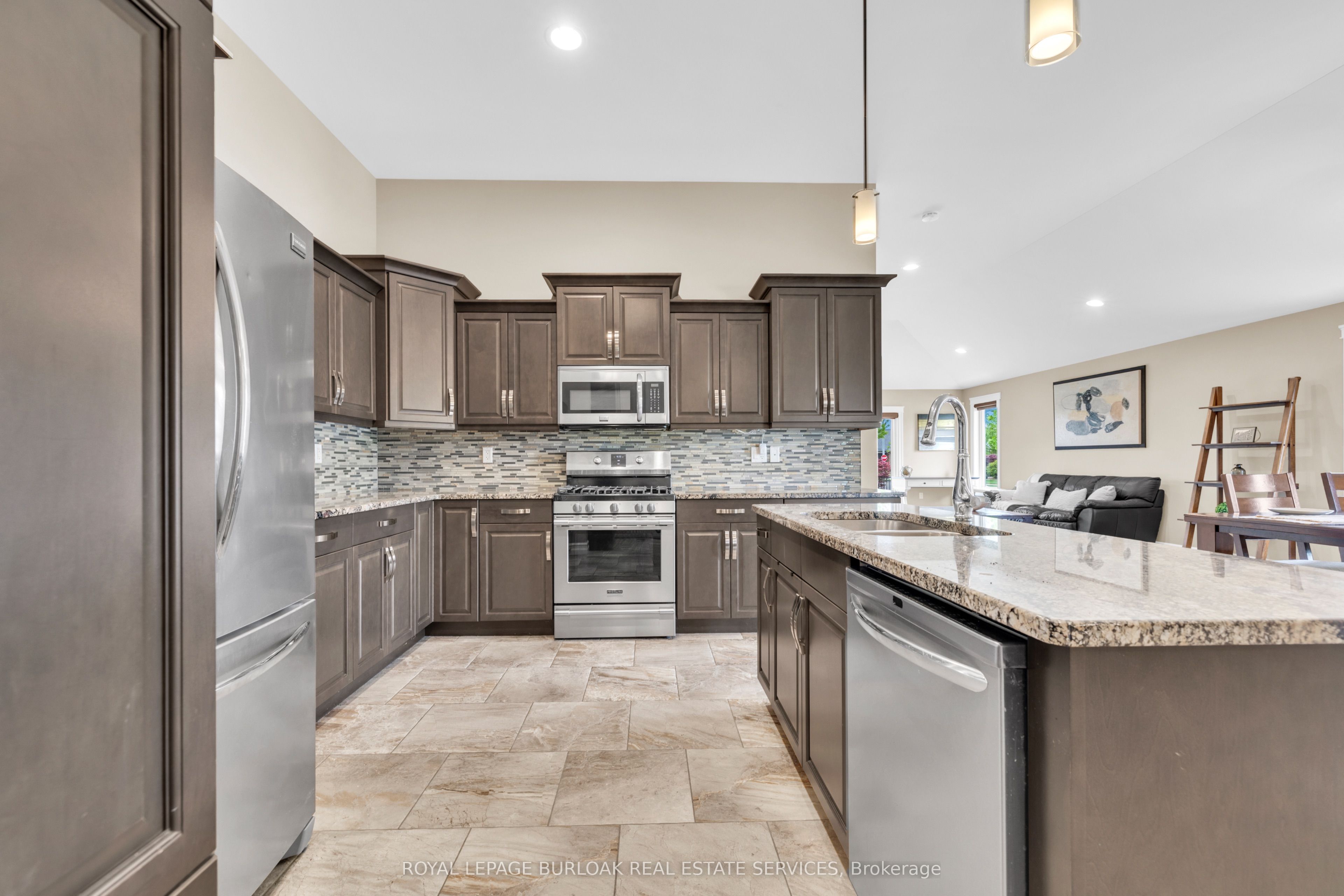 1160 Alliance Street, LaSalle, ON N9H 0C3 photo 4