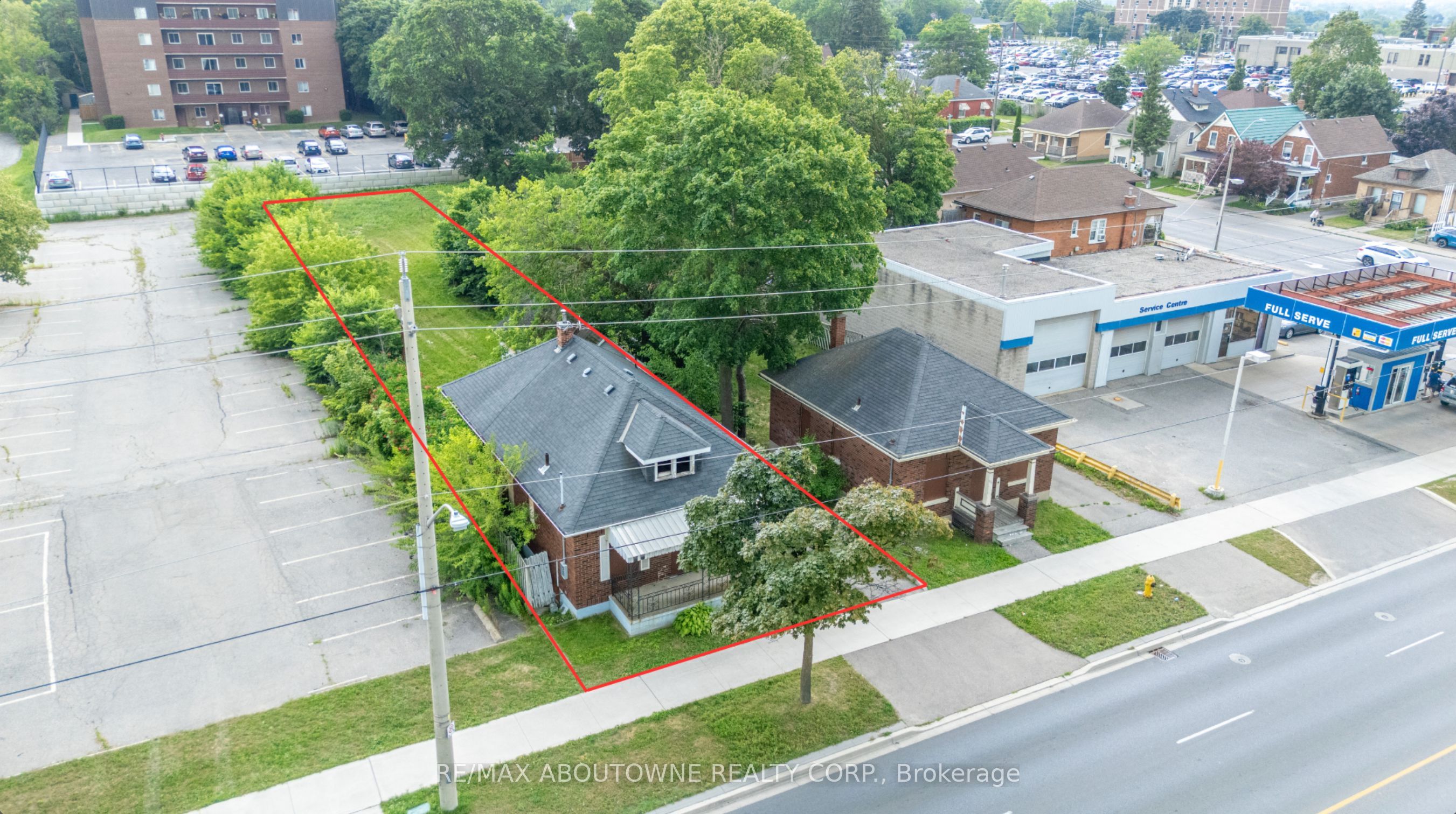 341 St Paul Avenue, Brantford, ON N3R 4N2 photo 2