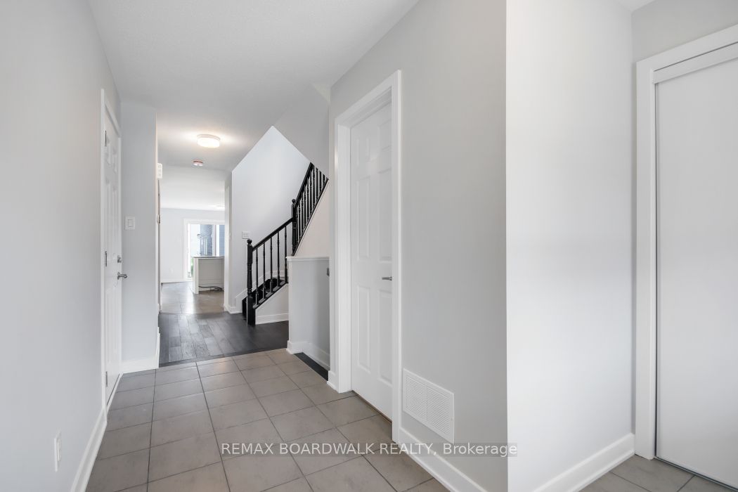 132 Yearling Circle, Stittsville - Munster - Richmond, ON K0A 2Z0 photo 5