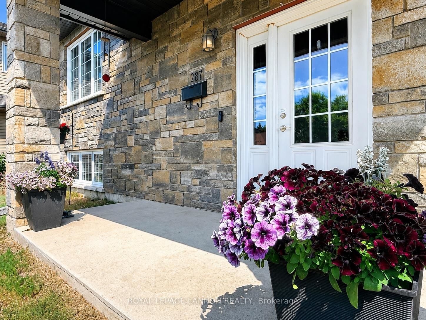 287 Cougar Crescent, Thunder Bay, ON P7C 0B1 photo 3