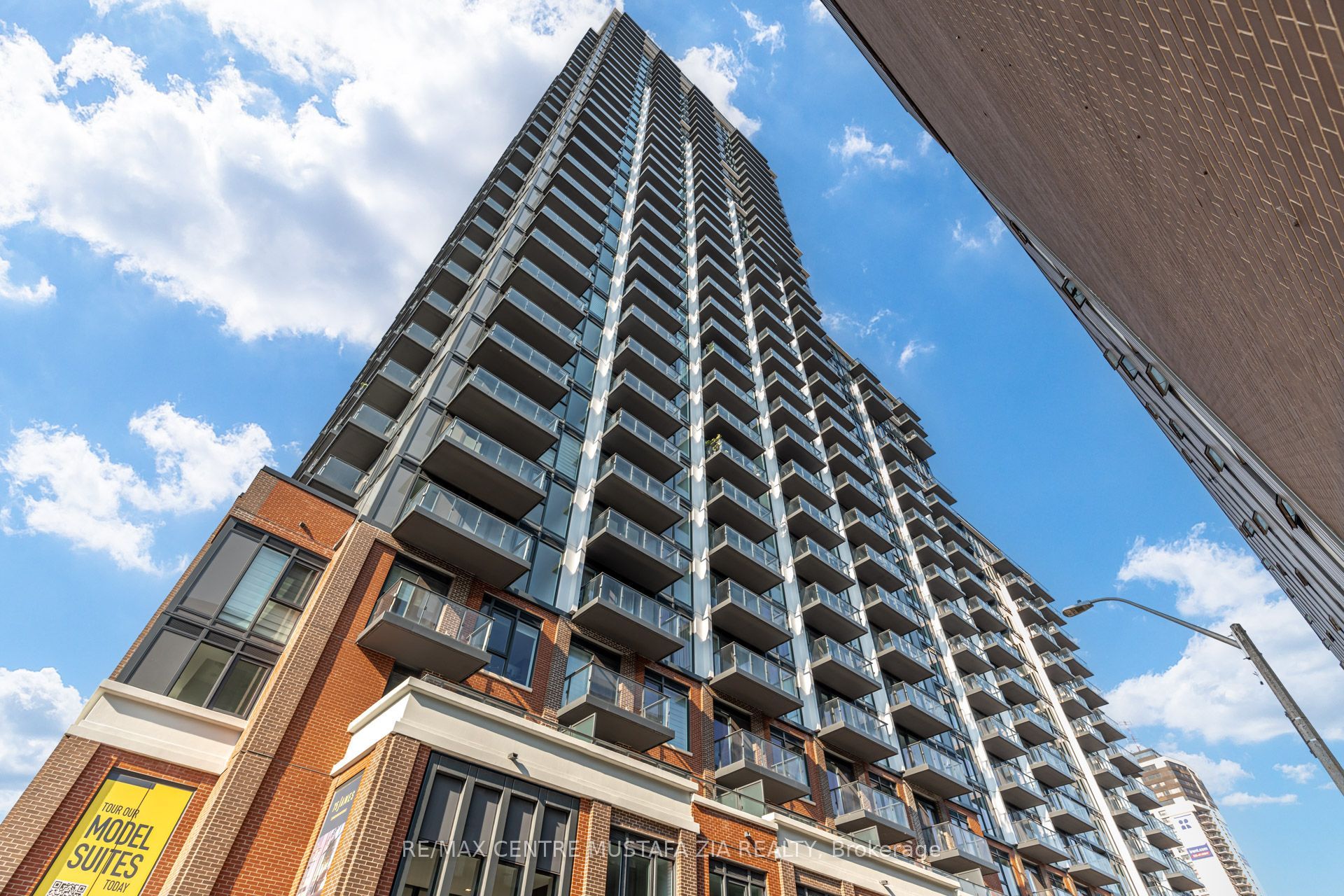 75 James Street S 1123, Hamilton, ON L8P 2Y9 photo 2