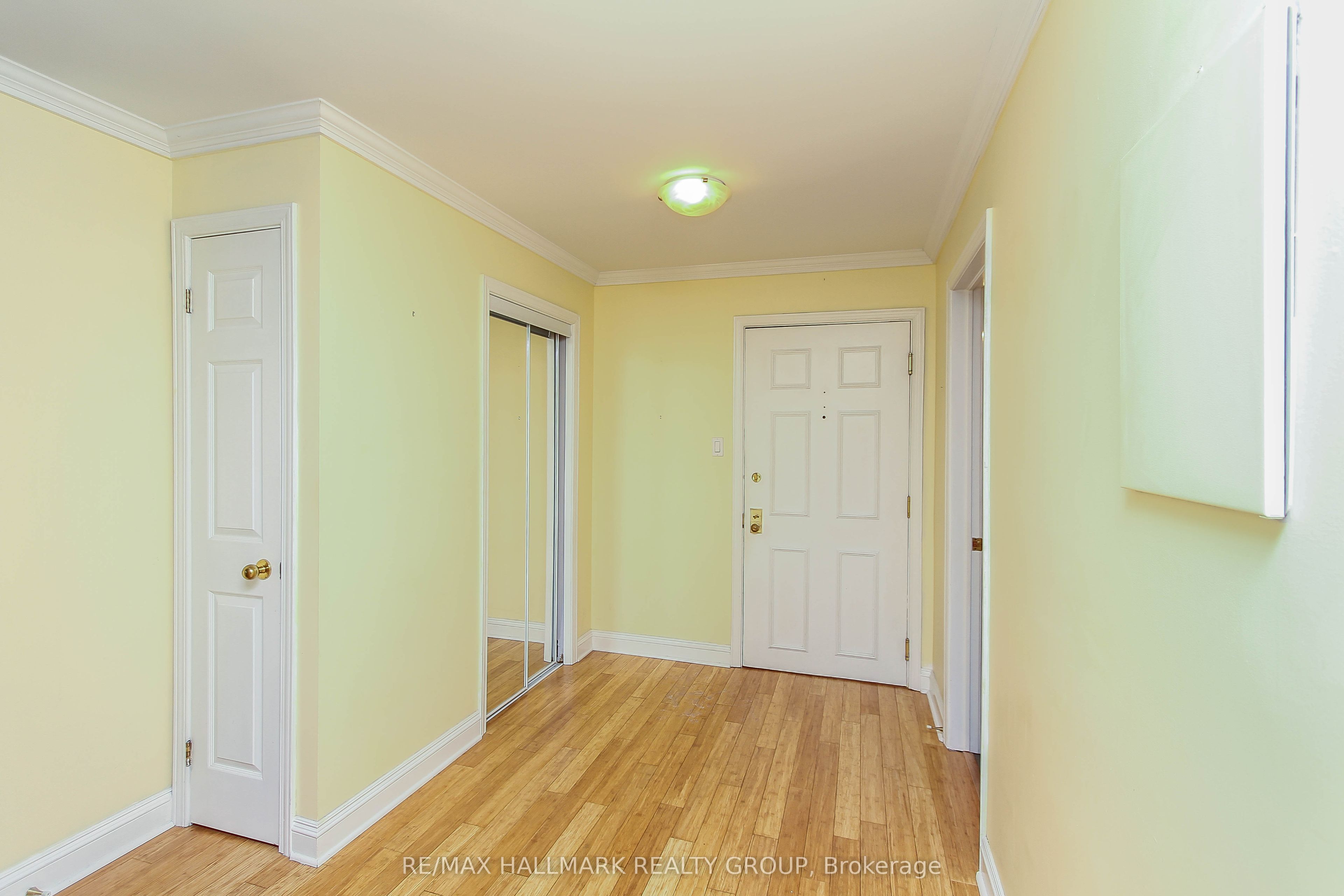 222 Bruyere Street 201, Lower Town - Sandy Hill, ON K1N 5E3 photo 4