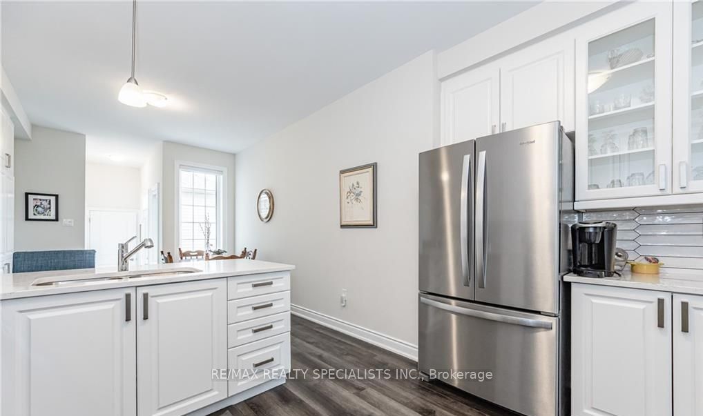 230 Farley Road 4, Centre Wellington, ON N1M 0H6 photo 3