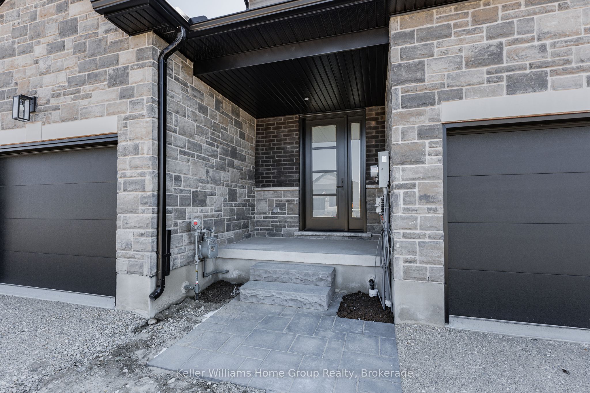 27 Halls Drive, Centre Wellington, ON N0B 1S0 photo 5