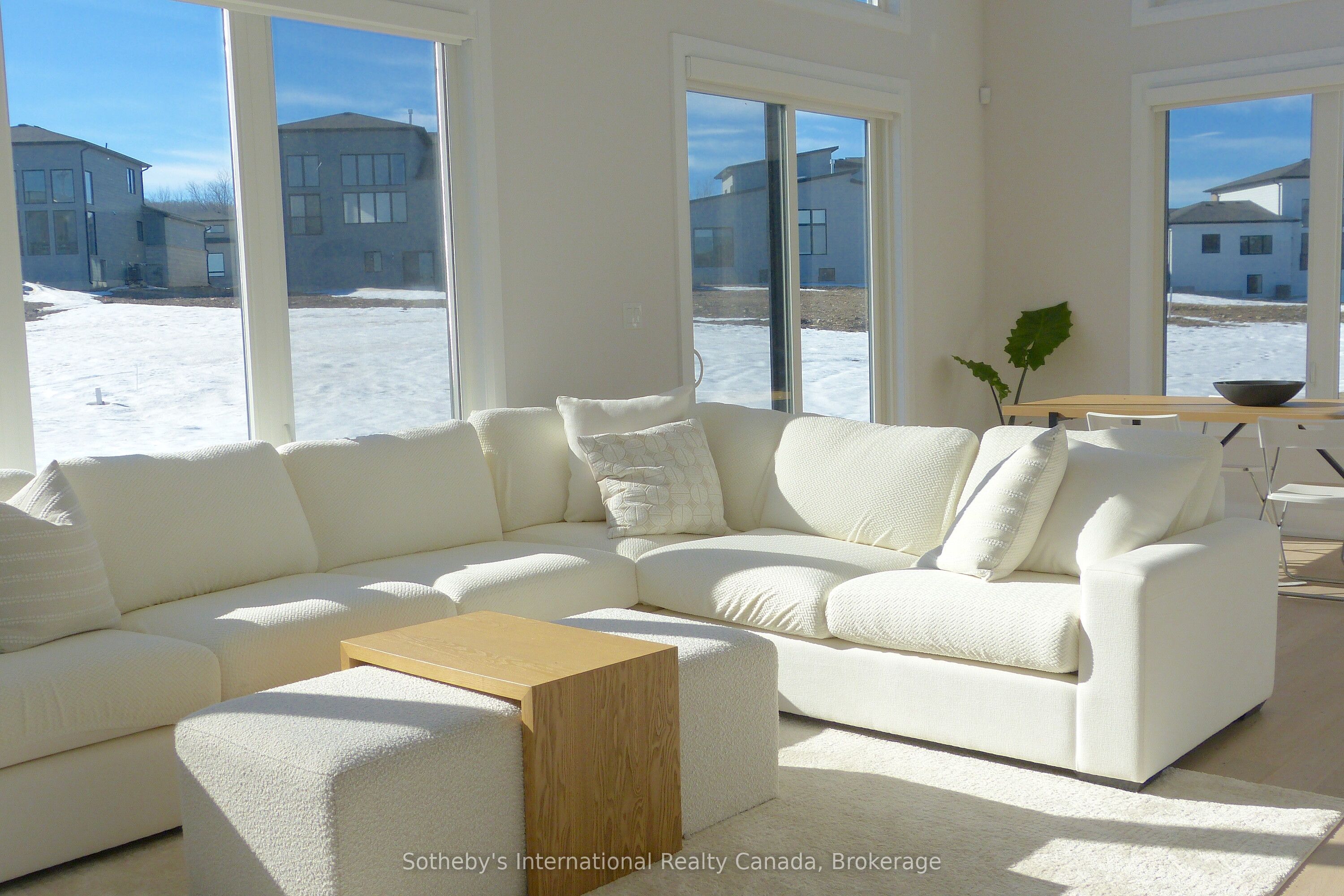 102 SLADDEN Court, Blue Mountains, ON N0H 2P0 photo 4
