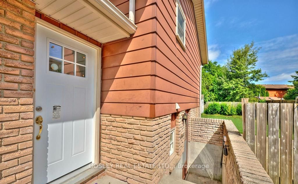 30 Via Dell Monte Street, St. Catharines, ON L2T 3Y1 photo 2