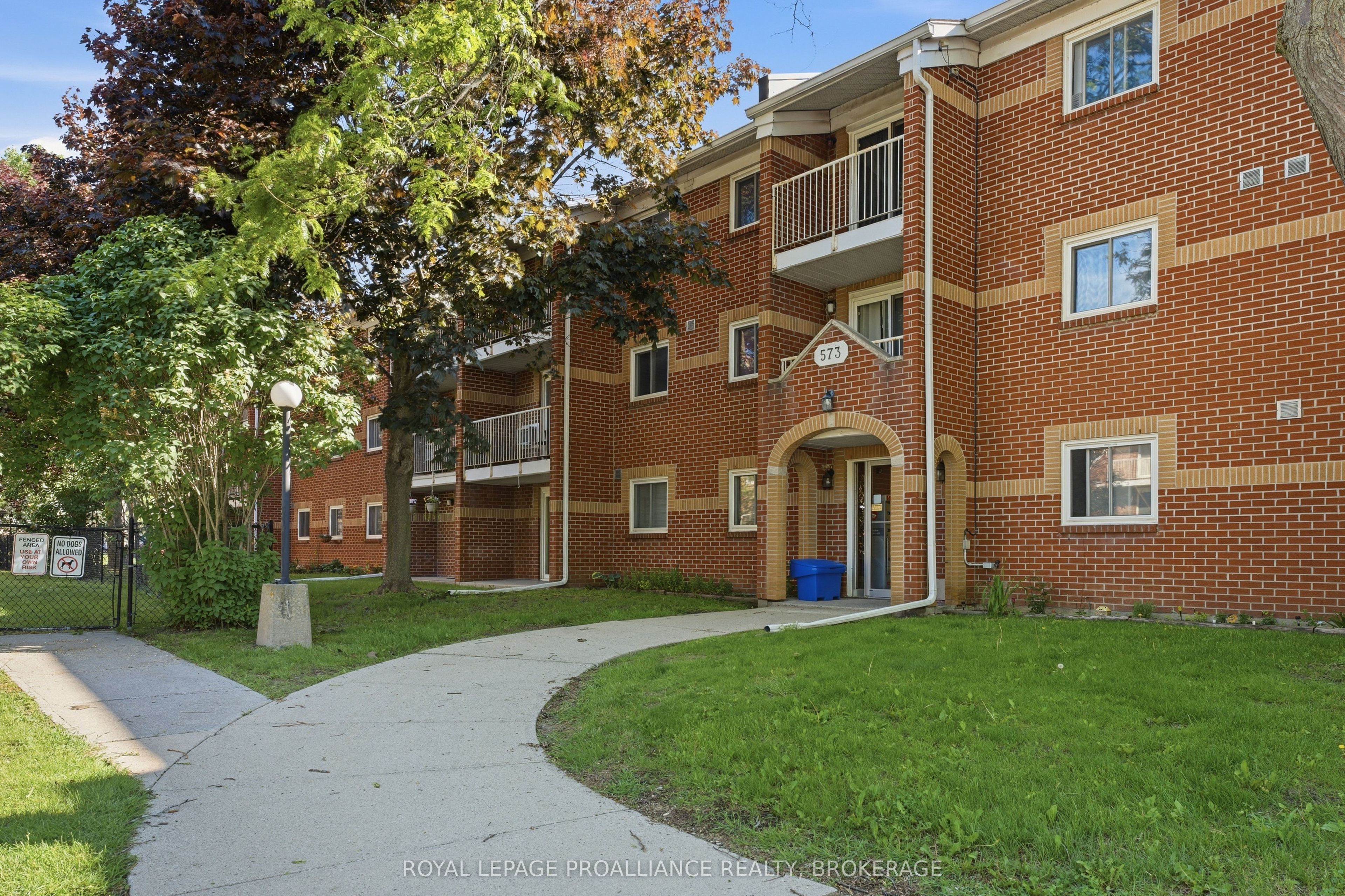 573 Armstrong Road 217, Kingston, ON K7M 8J8