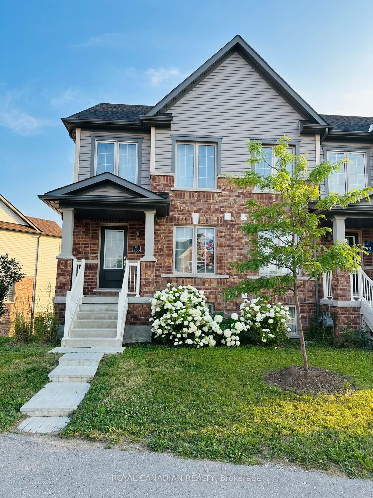 756 Linden Drive, Cambridge, ON N3H 0E3 photo 2