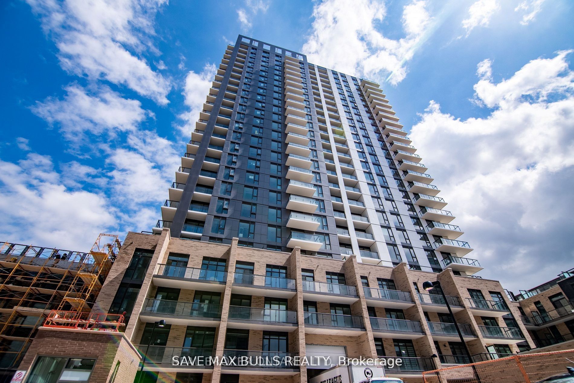 55 Duke Street W 2002, Kitchener, ON N2H 0C9