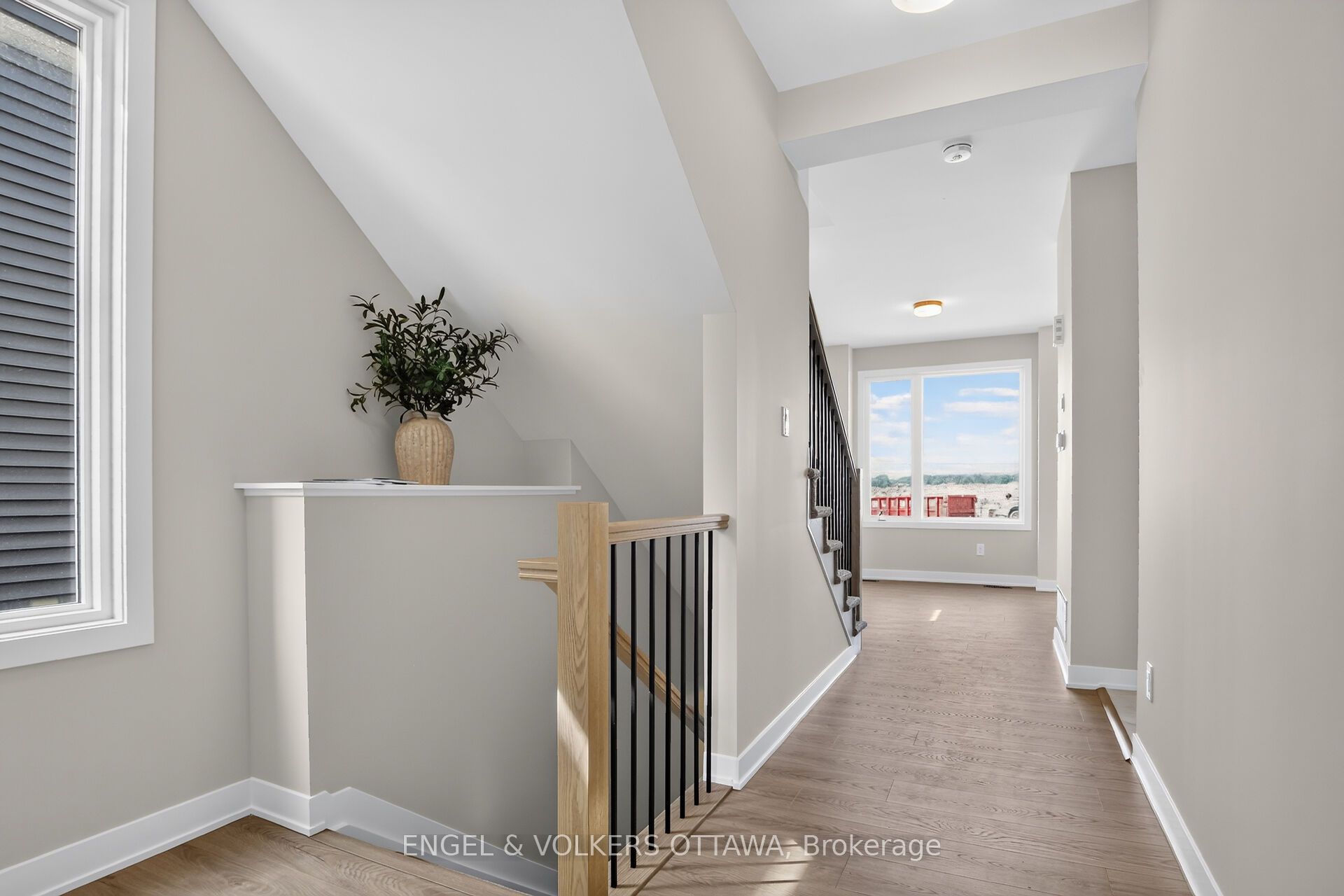 728 Haflinger Row, Stittsville - Munster - Richmond, ON K0A 2Z0 photo 5