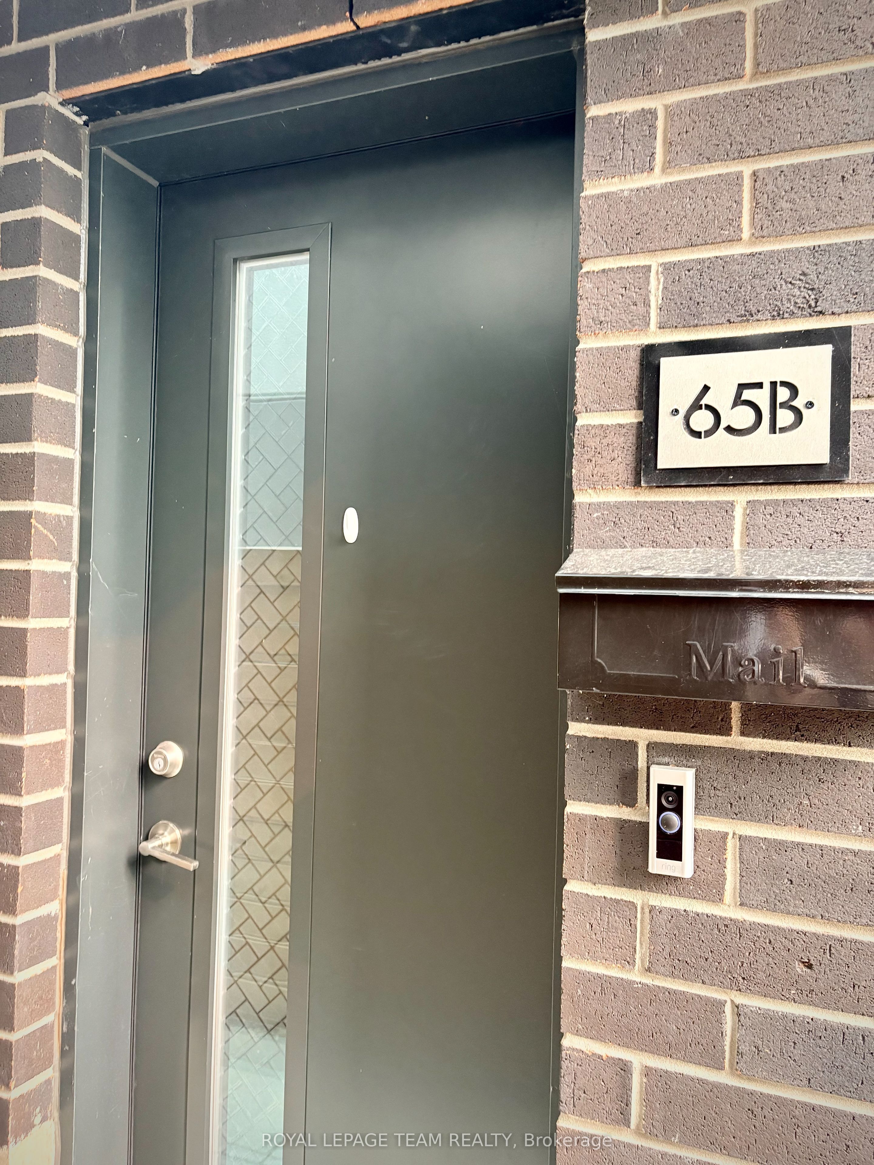 65 Chestnut Street W B, Glebe - Ottawa East and Area, ON K1S 0Z9 photo 2