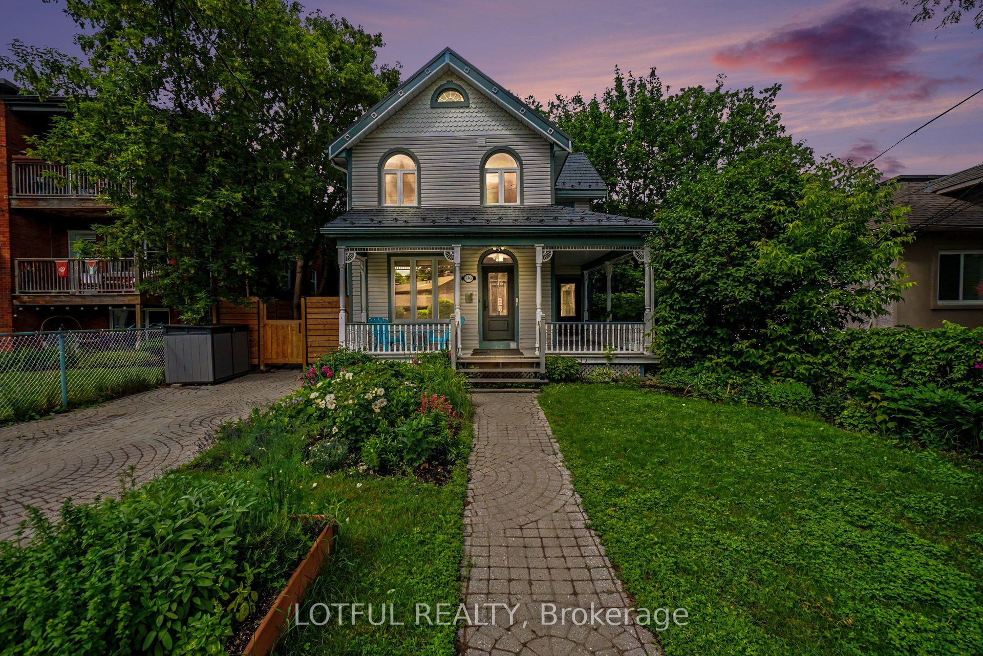 518 Hilson Avenue, Westboro - Hampton Park, ON K1Z 6C8