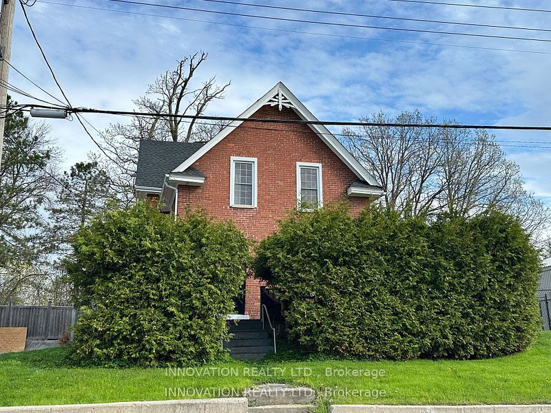 348 Donald B. Munro Drive #2, Carp - Huntley Ward, ON K0A 1L0 photo 2