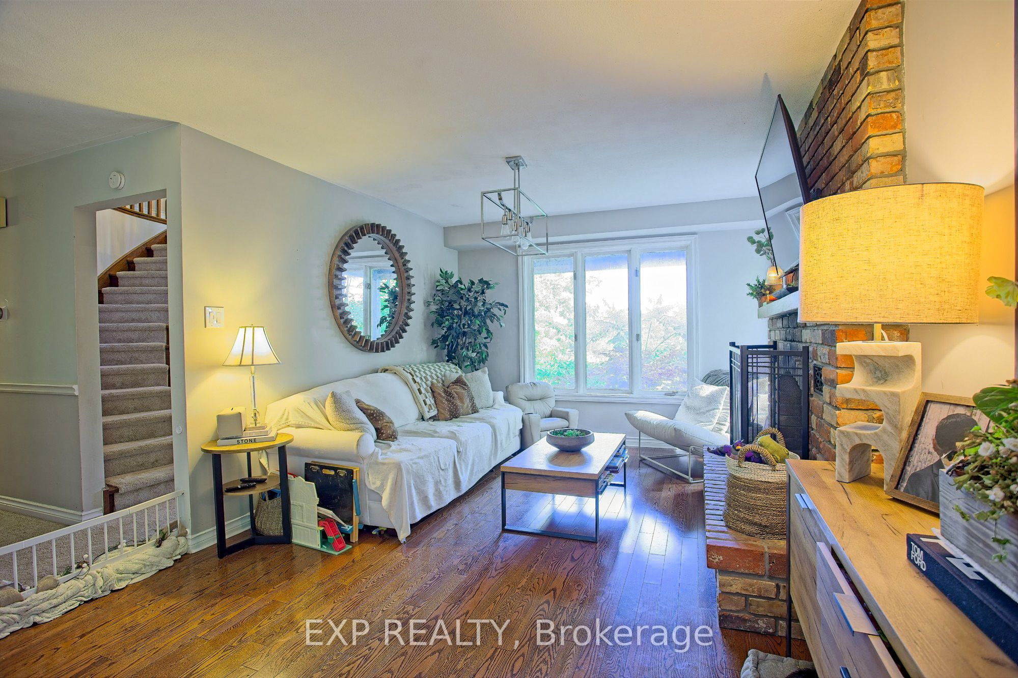 259 Main Street W, Grimsby, ON L3M 1S5 photo 5