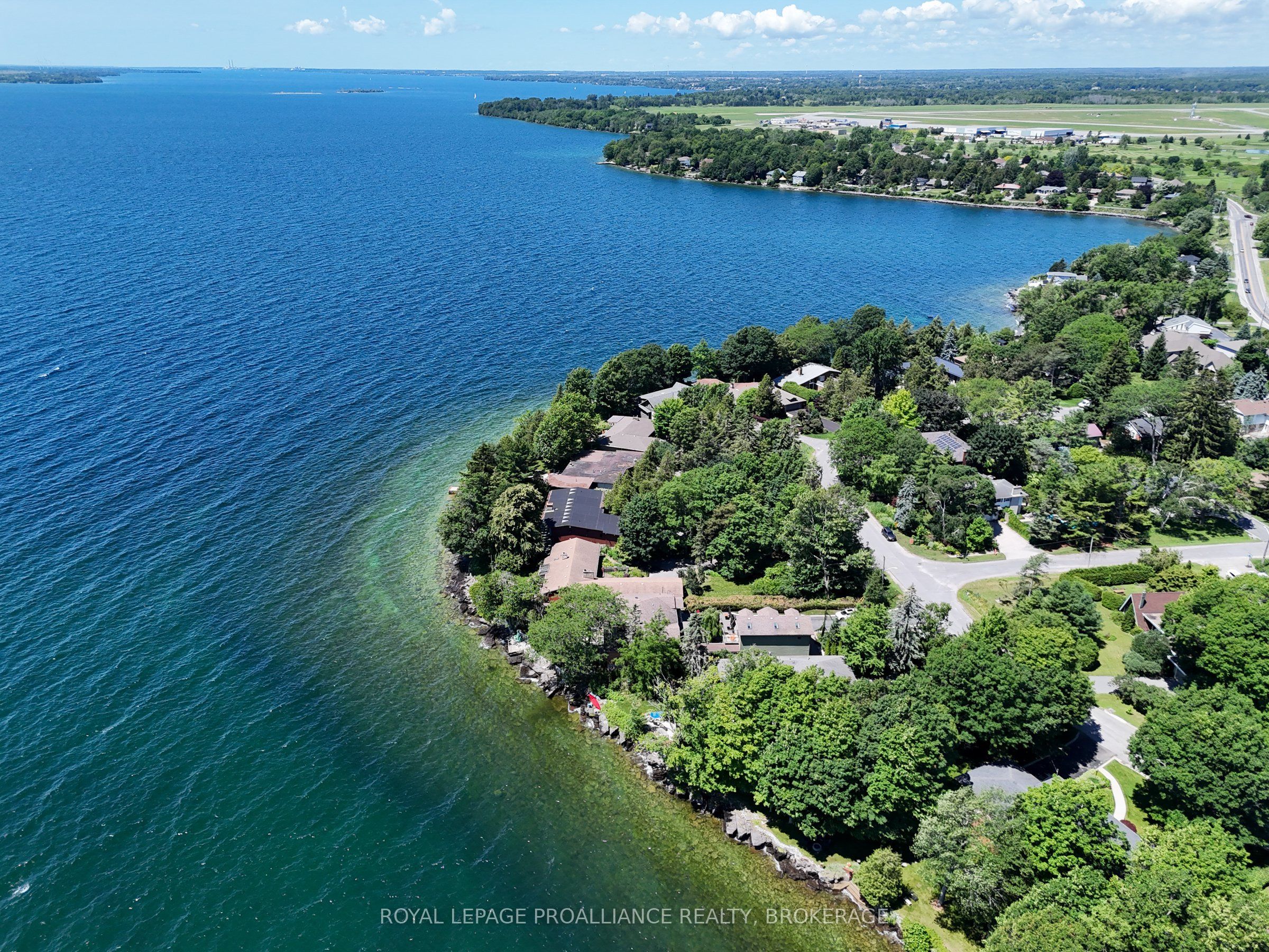 19 Lakeland Point Drive, Kingston, ON K7M 4E8 photo 2