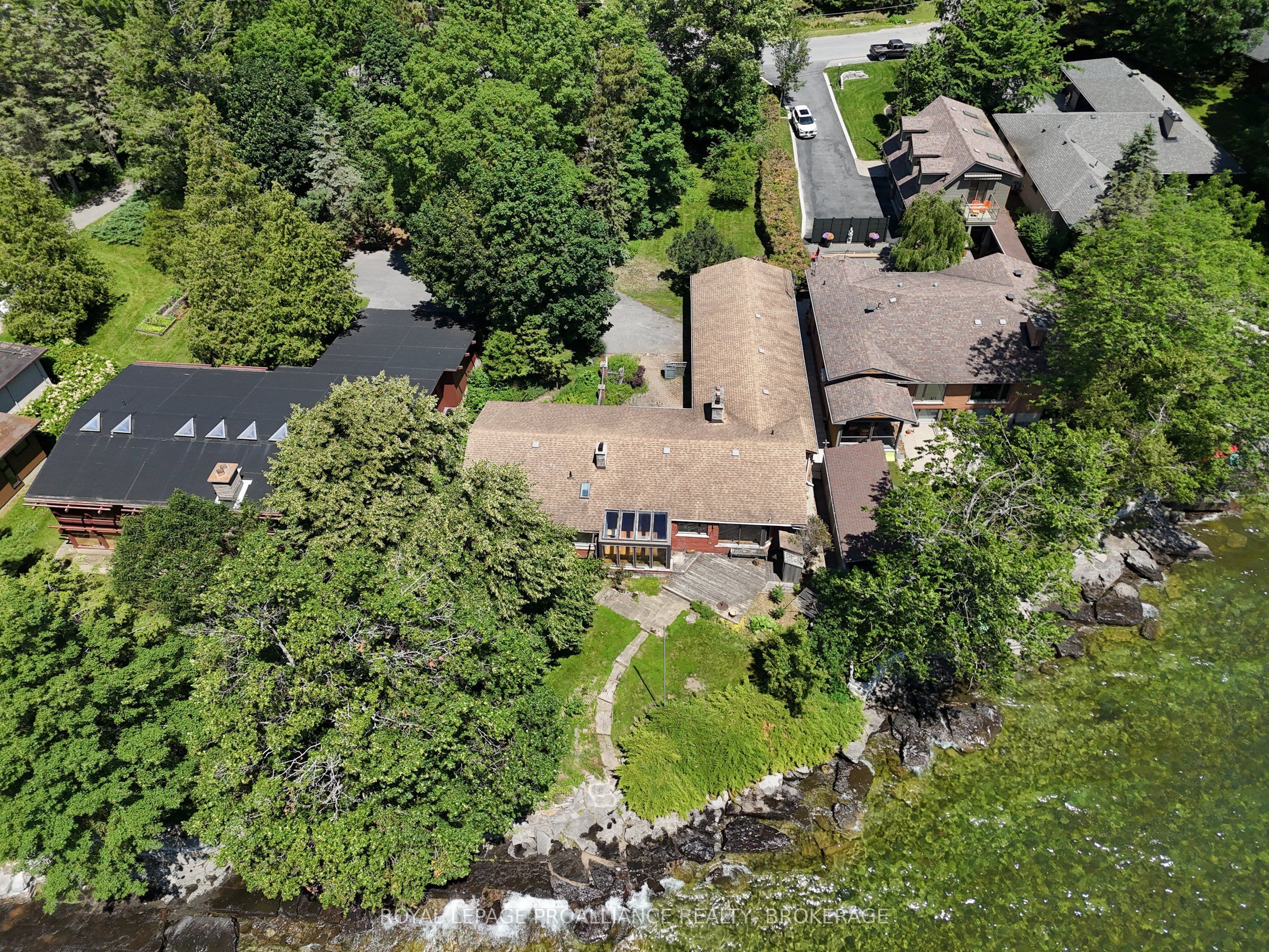 19 Lakeland Point Drive, Kingston, ON K7M 4E8 photo 3