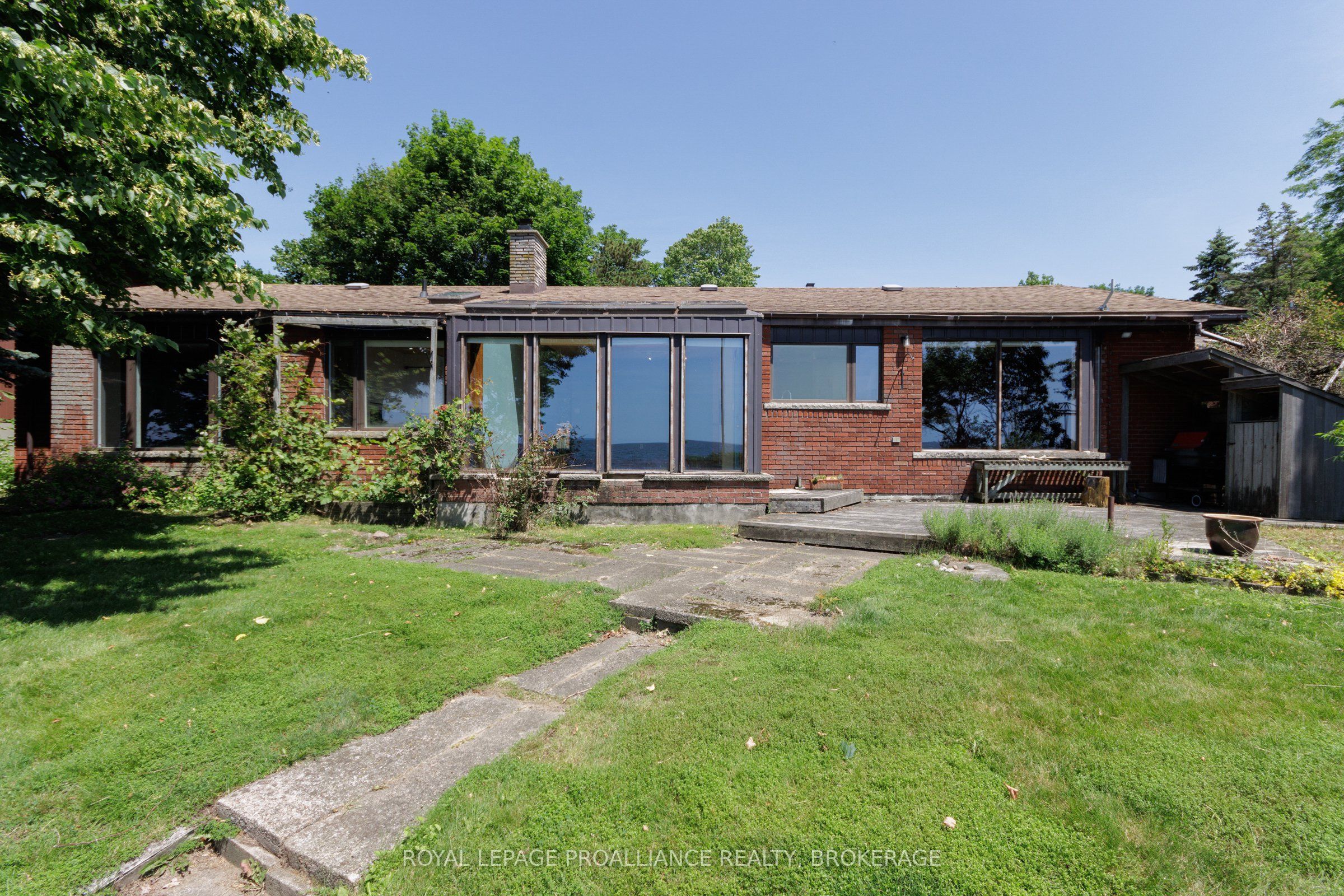 19 Lakeland Point Drive, Kingston, ON K7M 4E8 photo 5