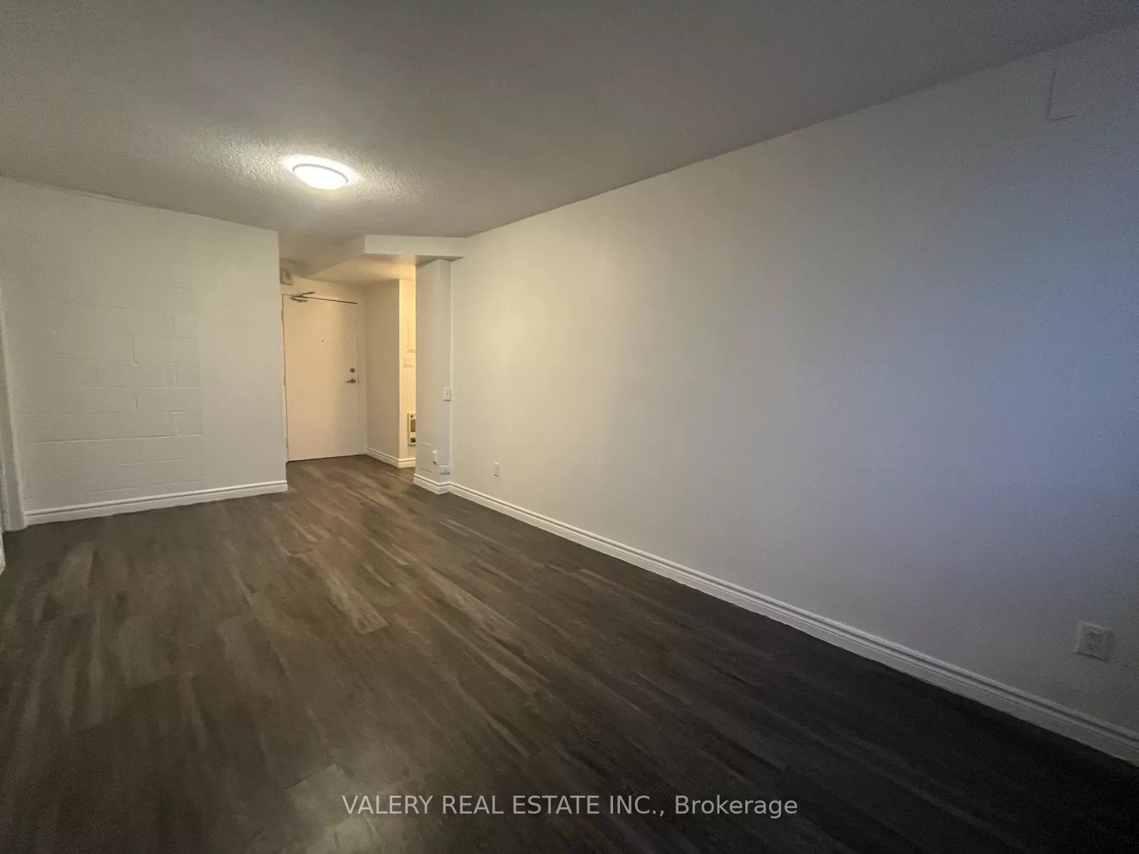 294 Chandler Drive 109, Kitchener, ON N2E 2K1 photo 2