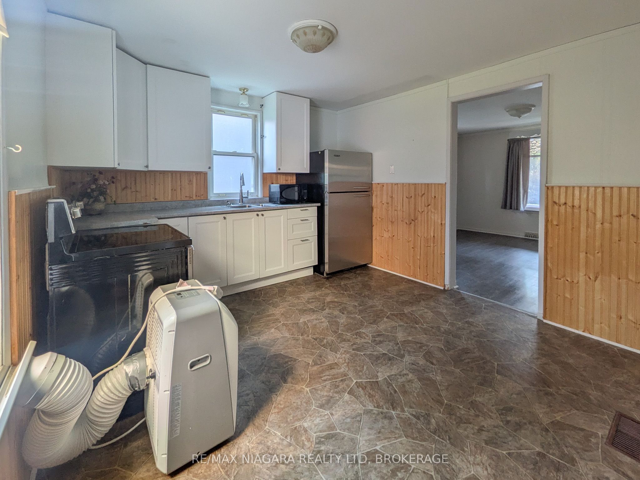 6070 Culp Street, Niagara Falls, ON L2G 2B7 photo 4
