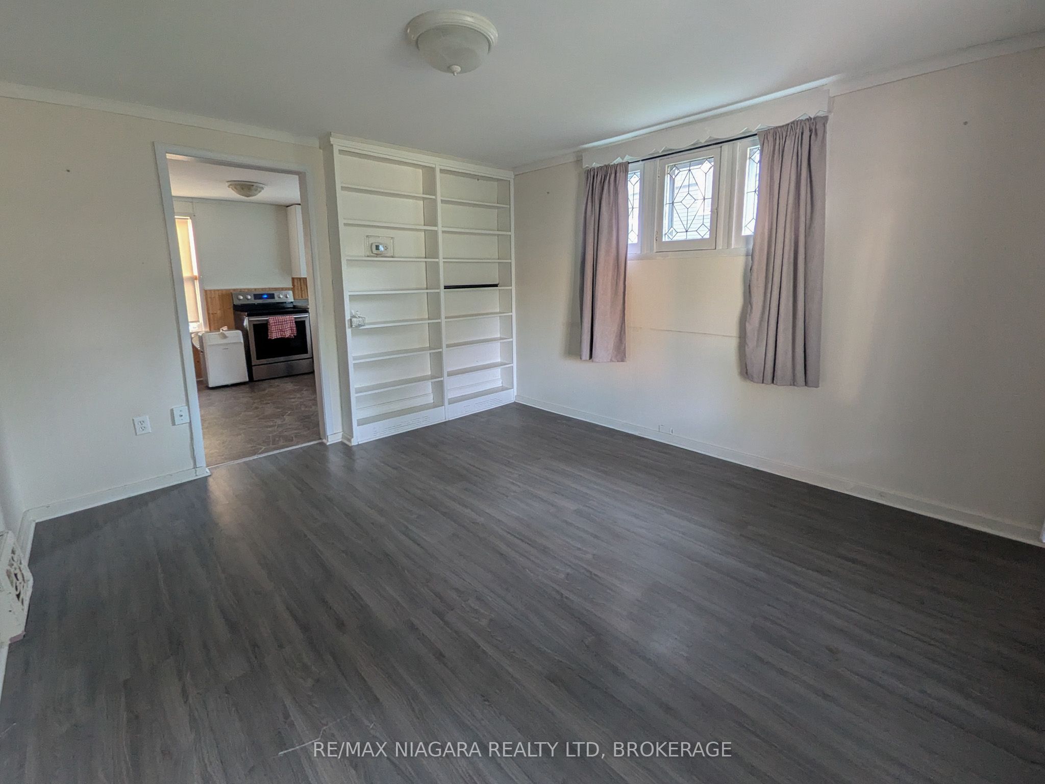 6070 Culp Street, Niagara Falls, ON L2G 2B7 photo 5