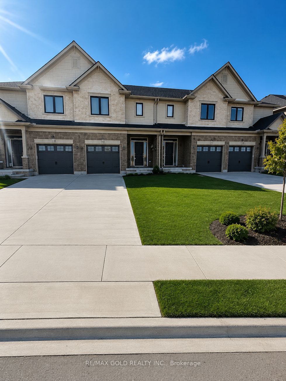 30 Braun Avenue, Tillsonburg, ON N4G 0K8