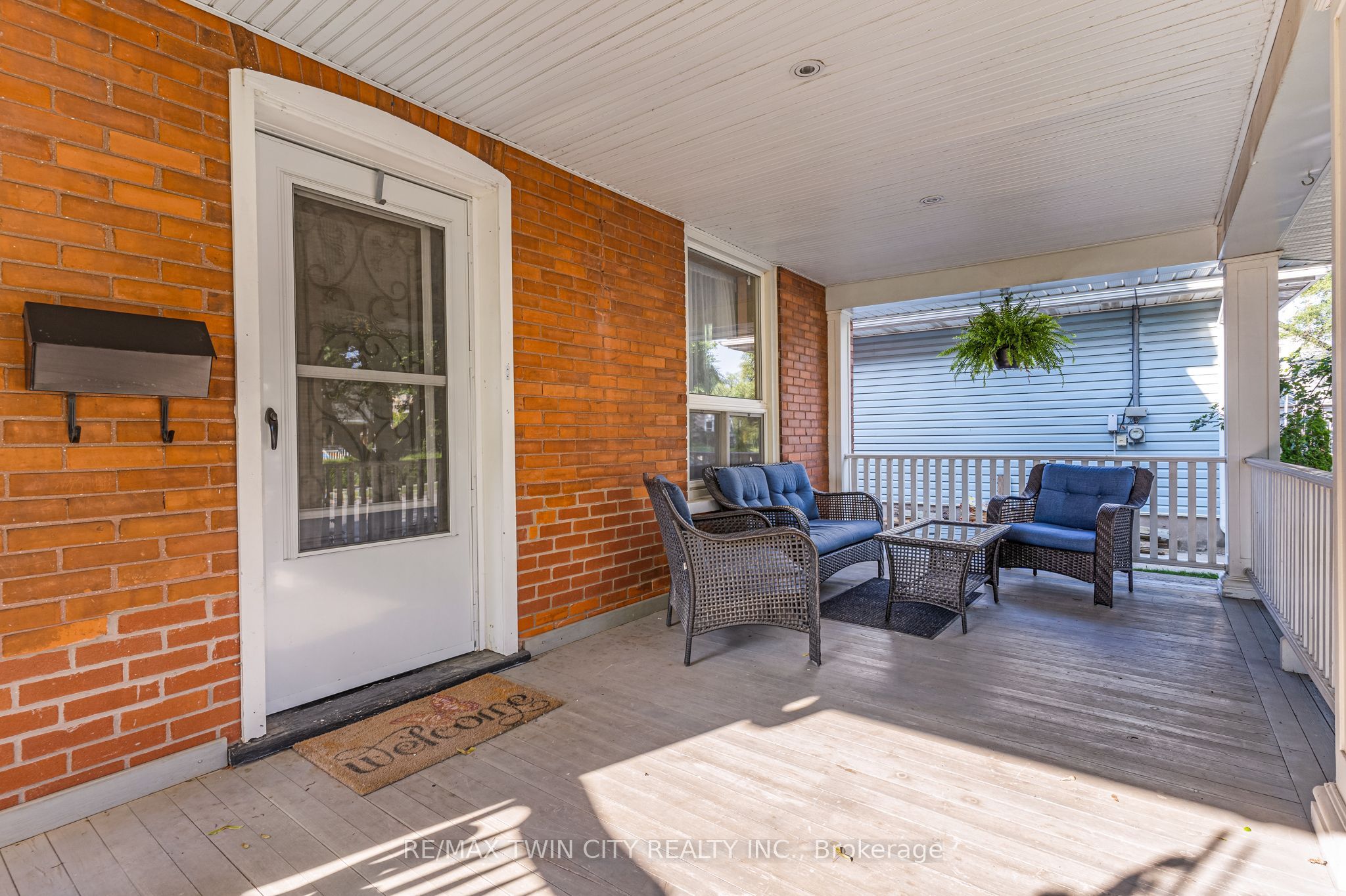 630 Lawrence Street, Cambridge, ON N3H 2M9 photo 4