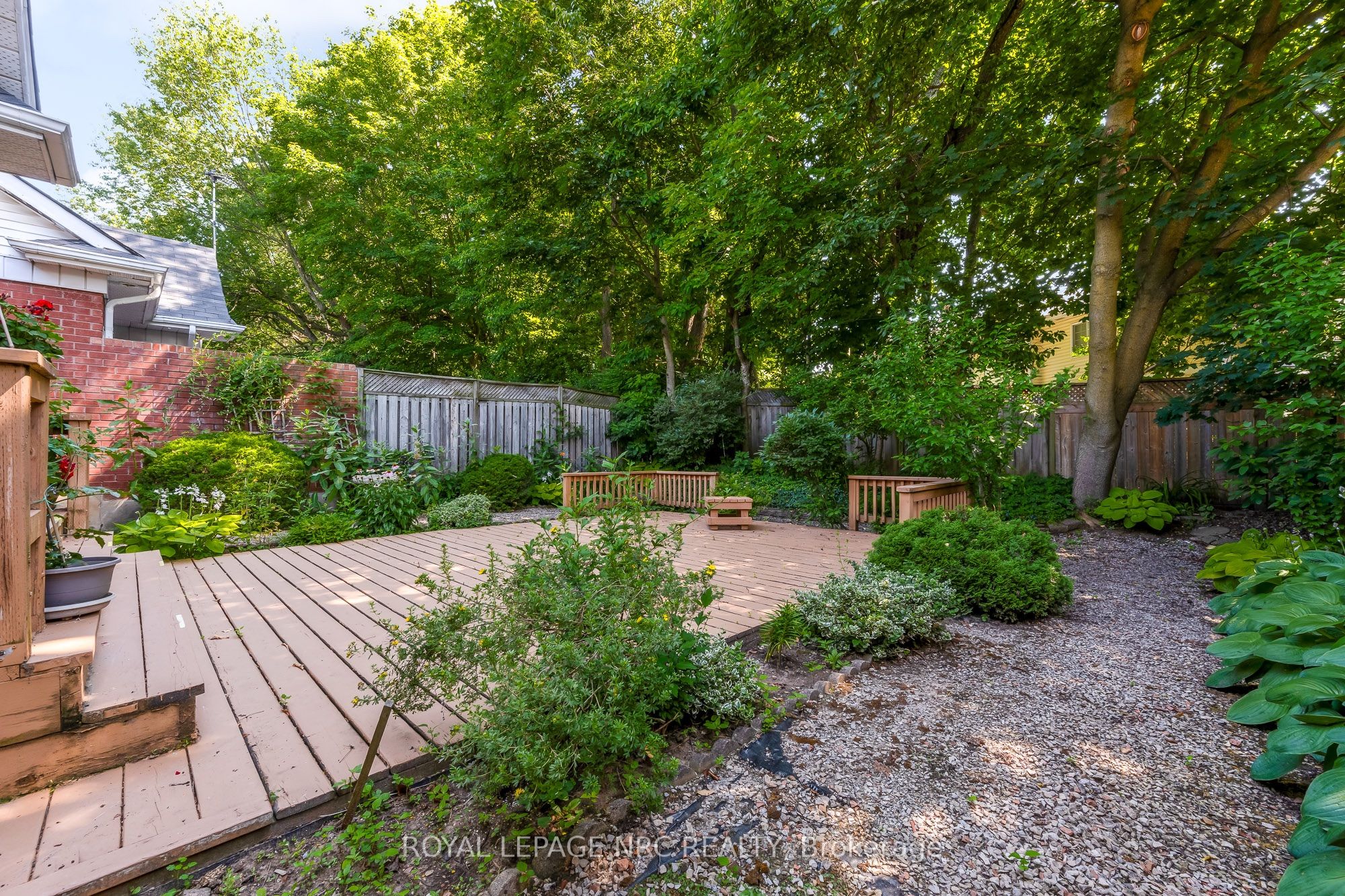 25 Milburn Drive, Pelham, ON L0S 1E4 photo 2