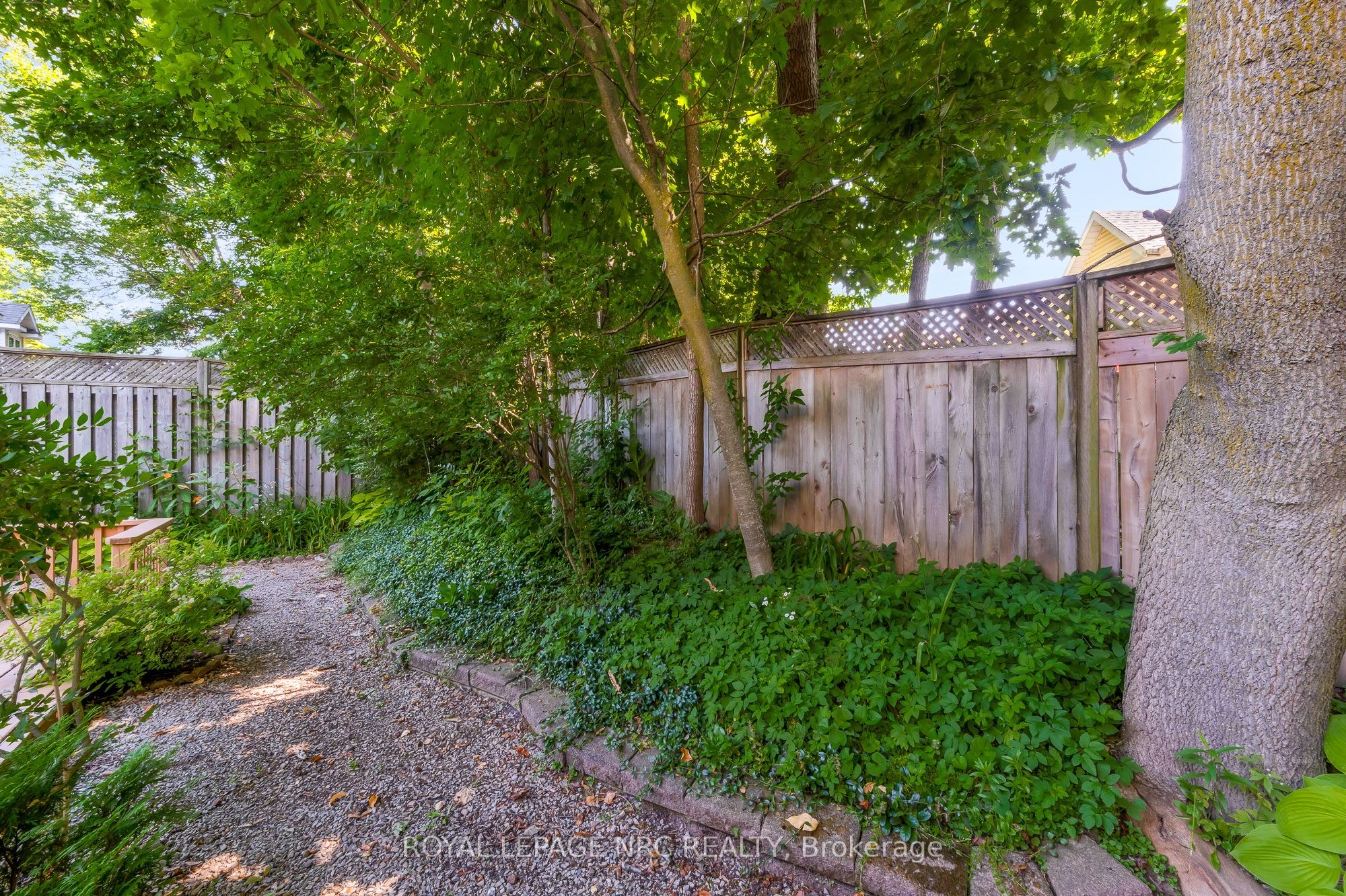 25 Milburn Drive, Pelham, ON L0S 1E4 photo 3