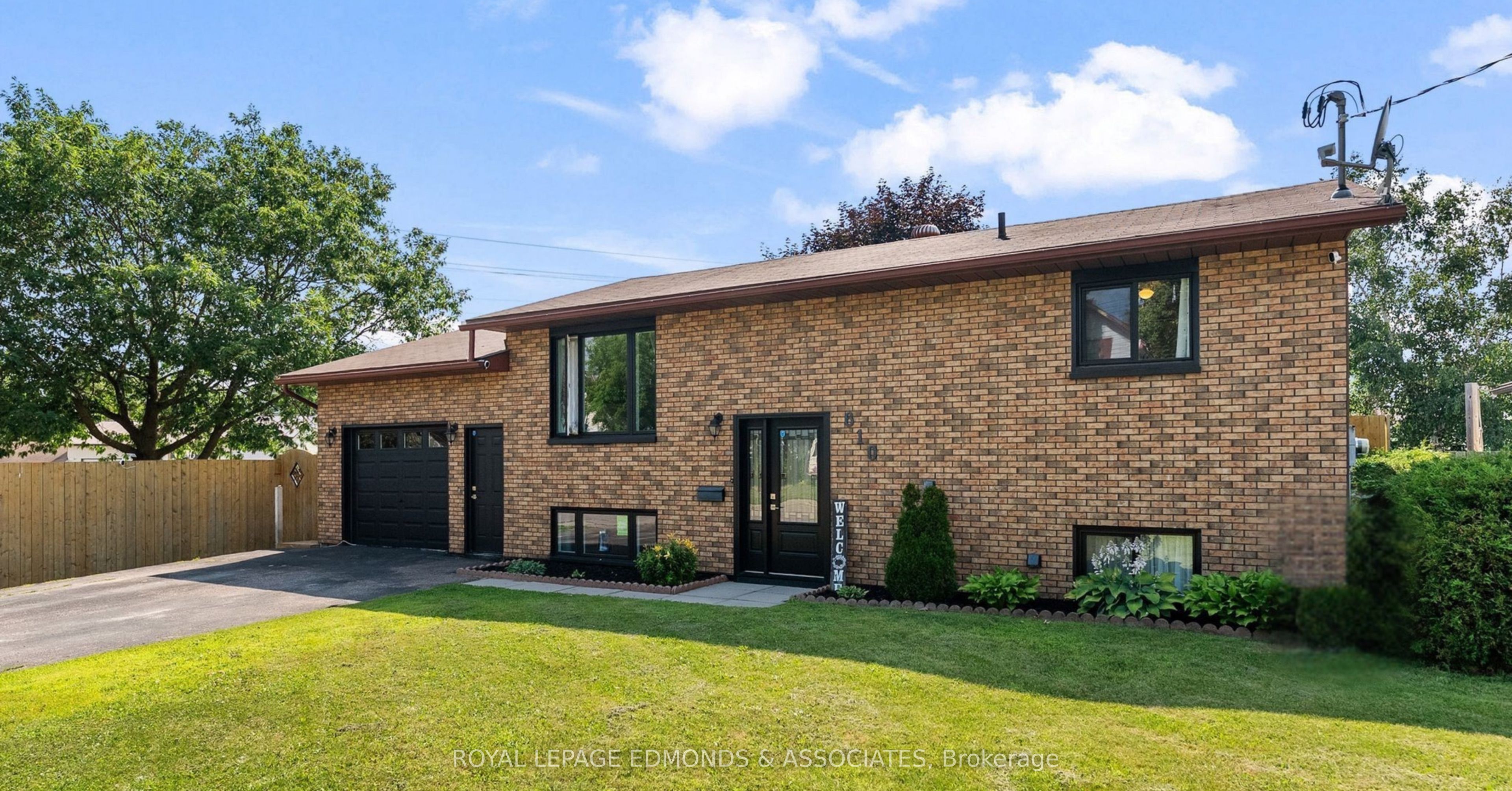 610 Eganville Road, Pembroke, ON K8A 4E9 photo 3