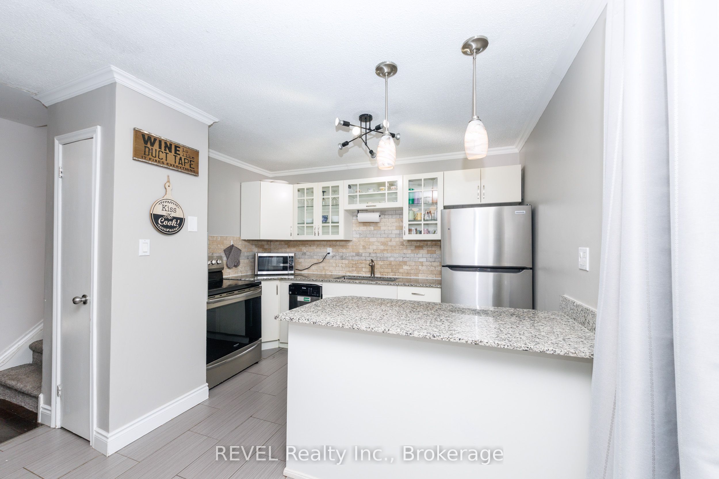 1300 Upper Ottawa Street 43, Hamilton, ON L8W 1M8 photo 2
