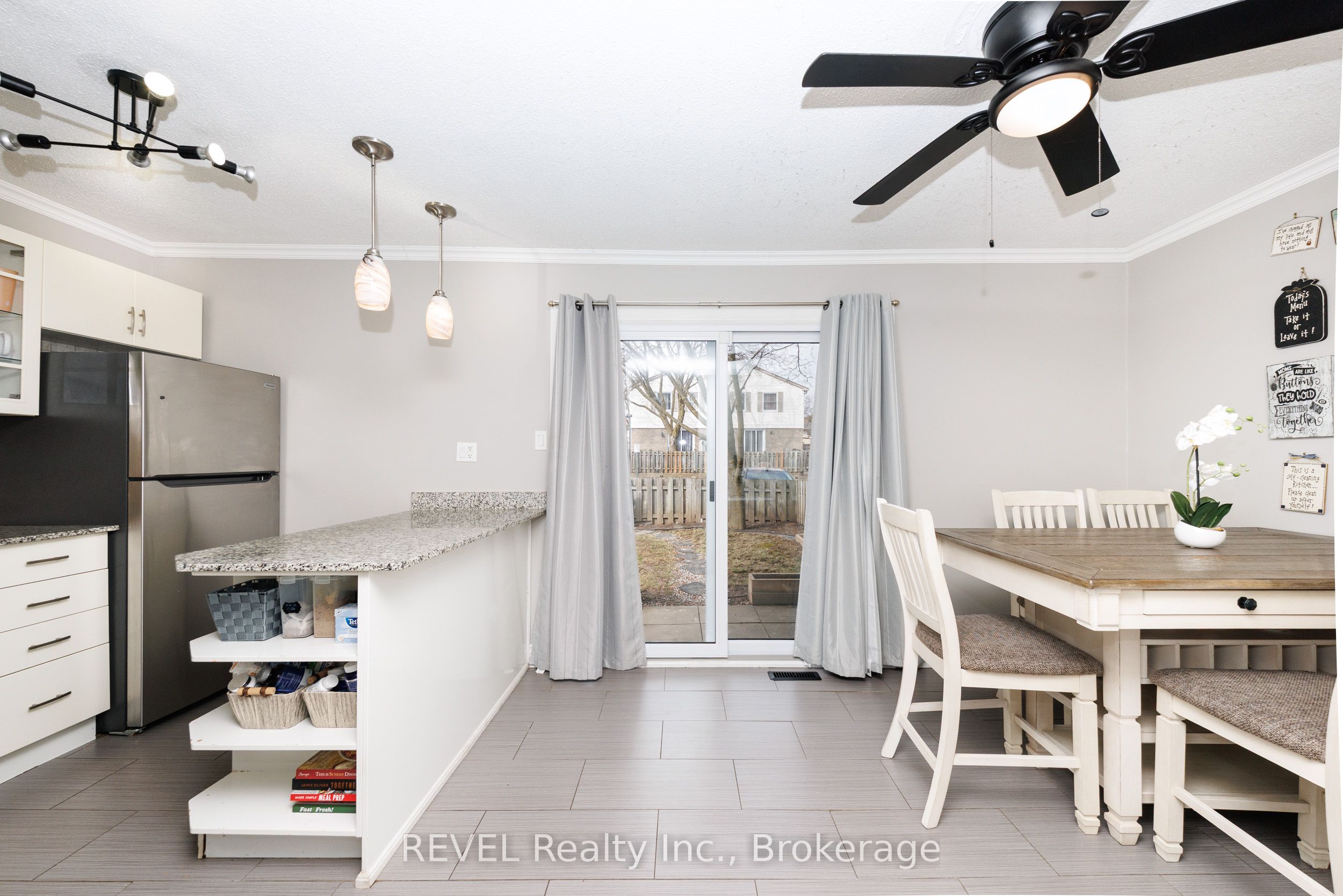 1300 Upper Ottawa Street 43, Hamilton, ON L8W 1M8 photo 5