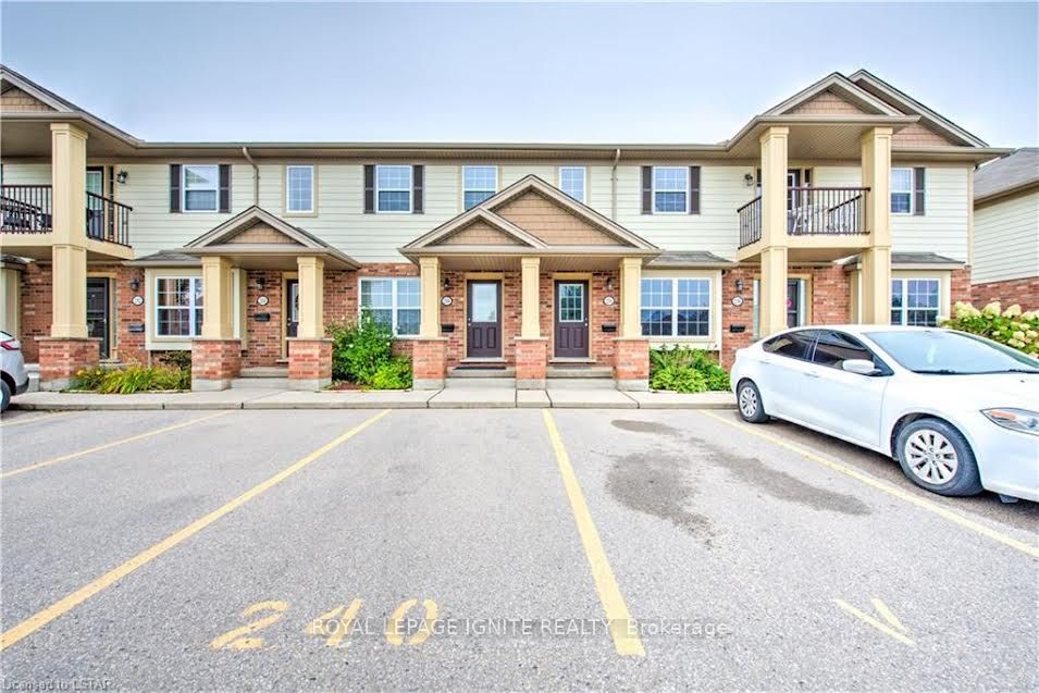 3320 Meadowgate Boulevard 240, London South, ON N6M 0B2 photo 2