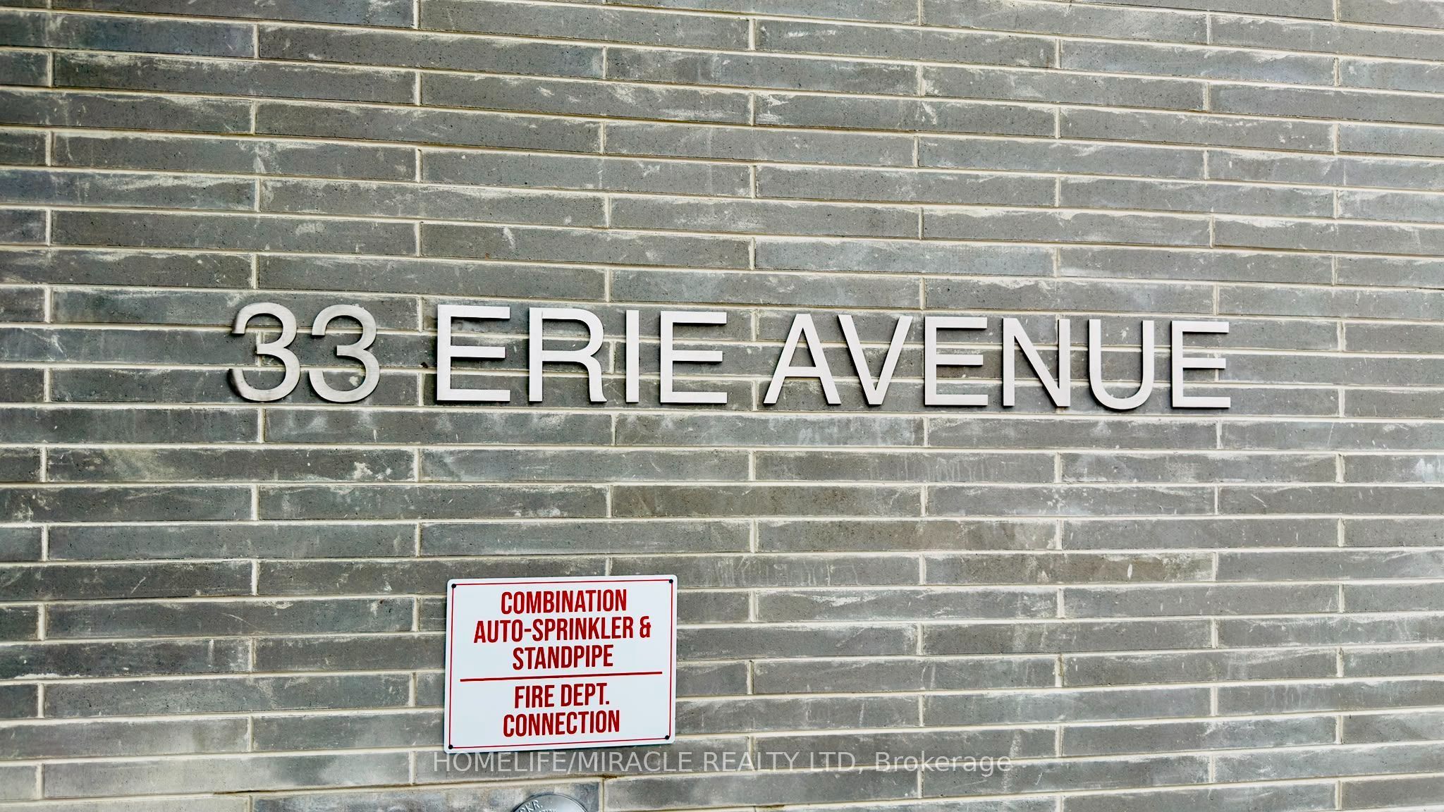 33 Erie Avenue 1205, Brantford, ON N3S 2E7 photo 2