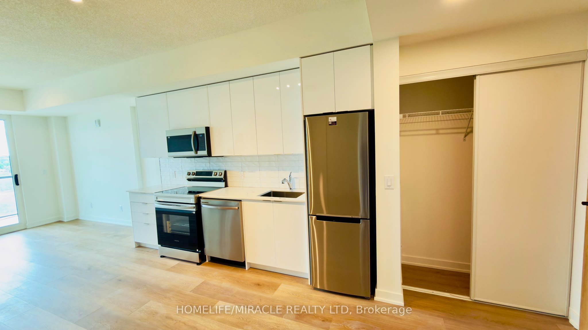 33 Erie Avenue 1205, Brantford, ON N3S 2E7 photo 5