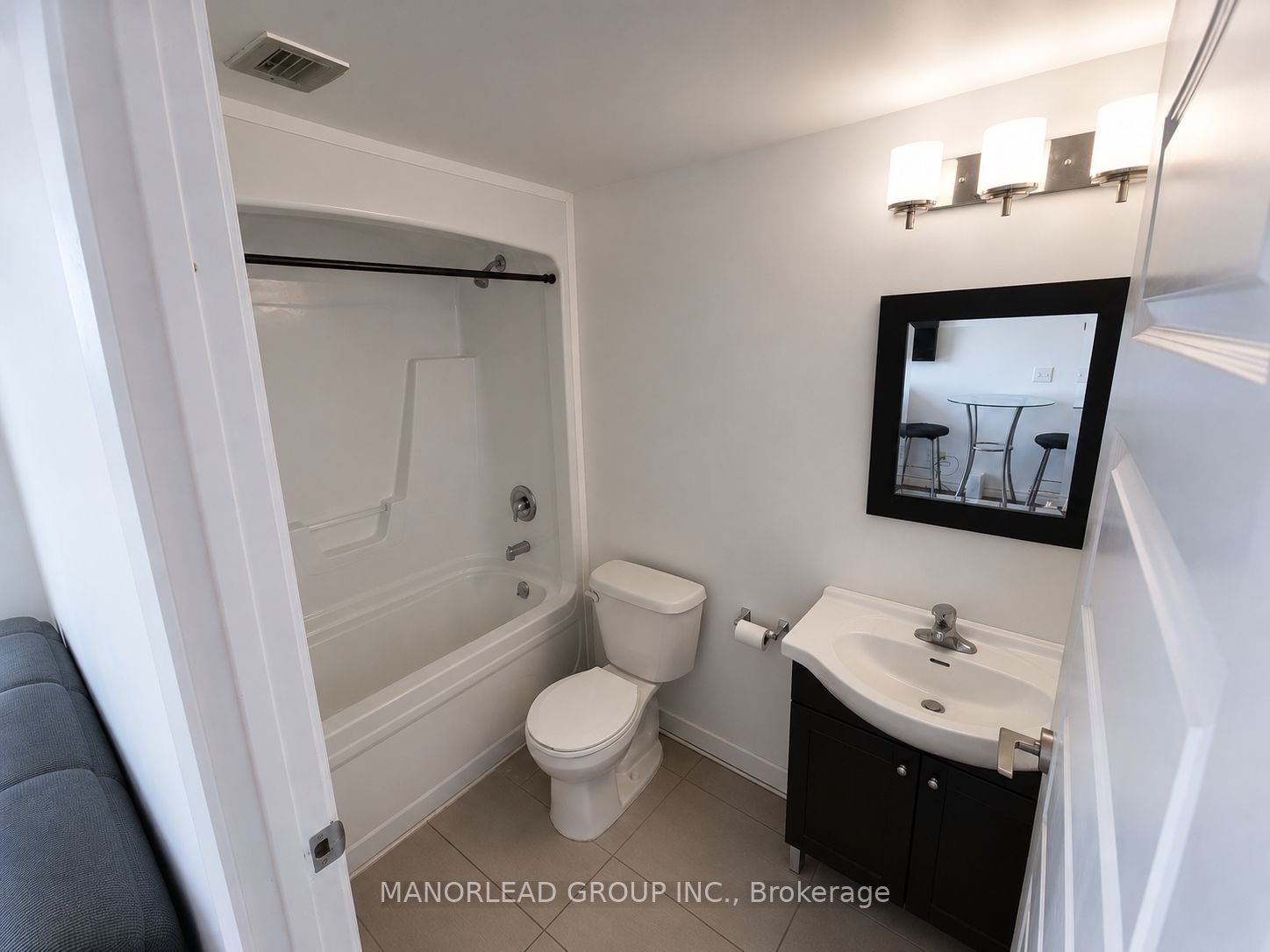 158 King Street N 81801, Waterloo, ON N2J 2Y2 photo 4