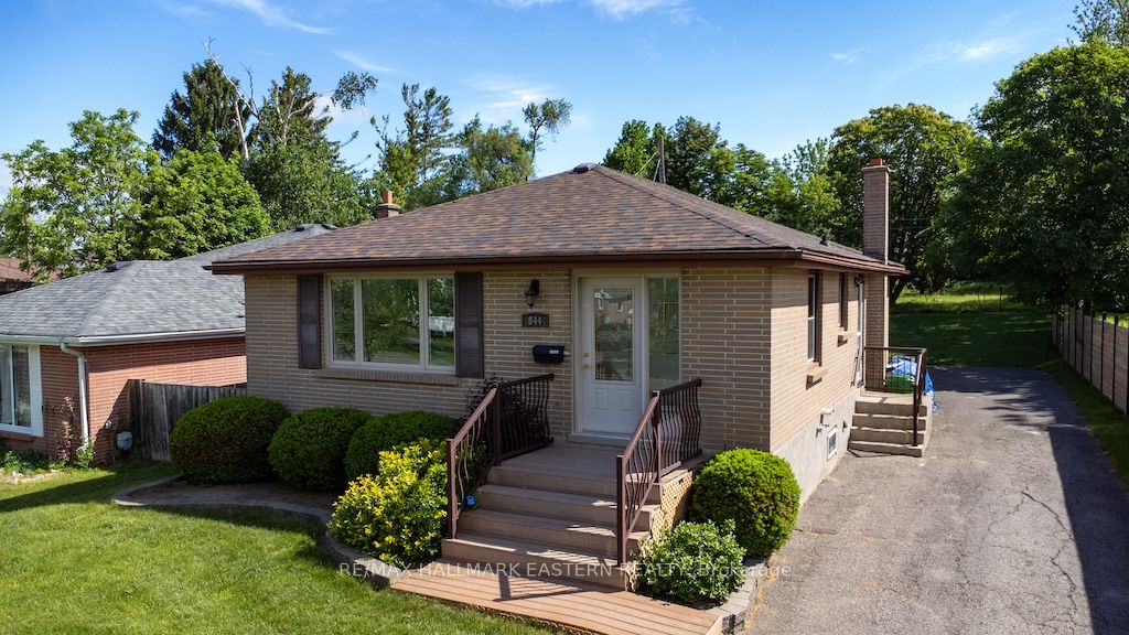 844 Philip Street, Peterborough, ON K9H 6E2