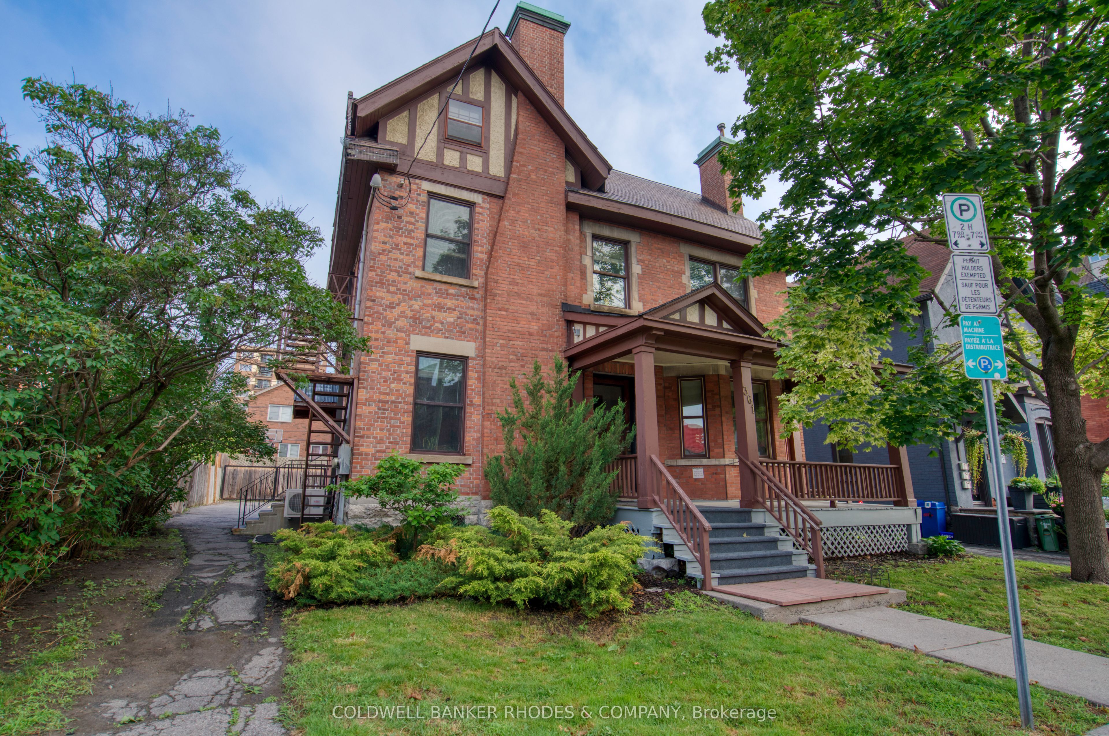 363 Waverley Street, Ottawa Centre, ON K2P 0W4