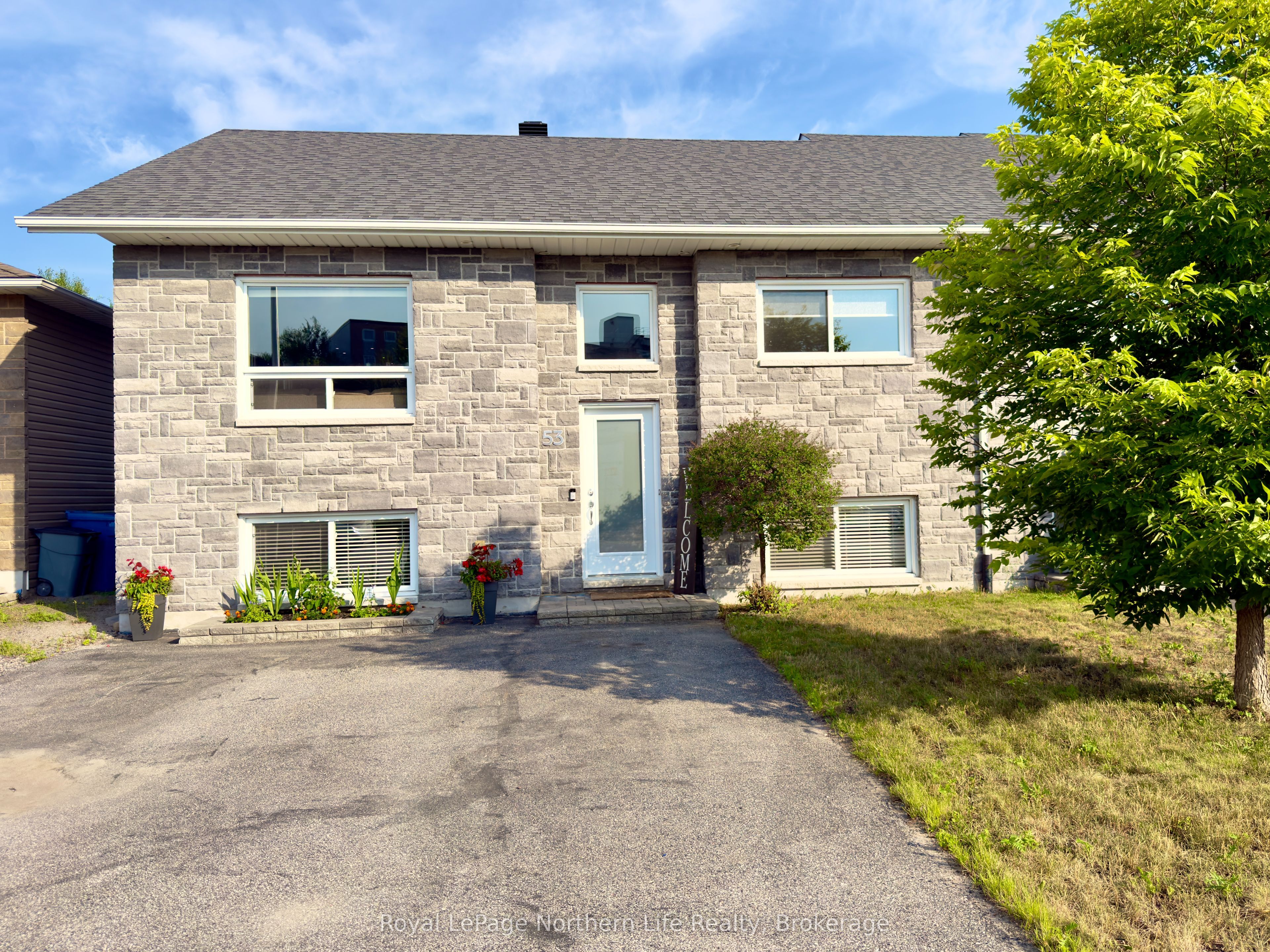 53 Perut Place, North Bay, ON P1B 0B5