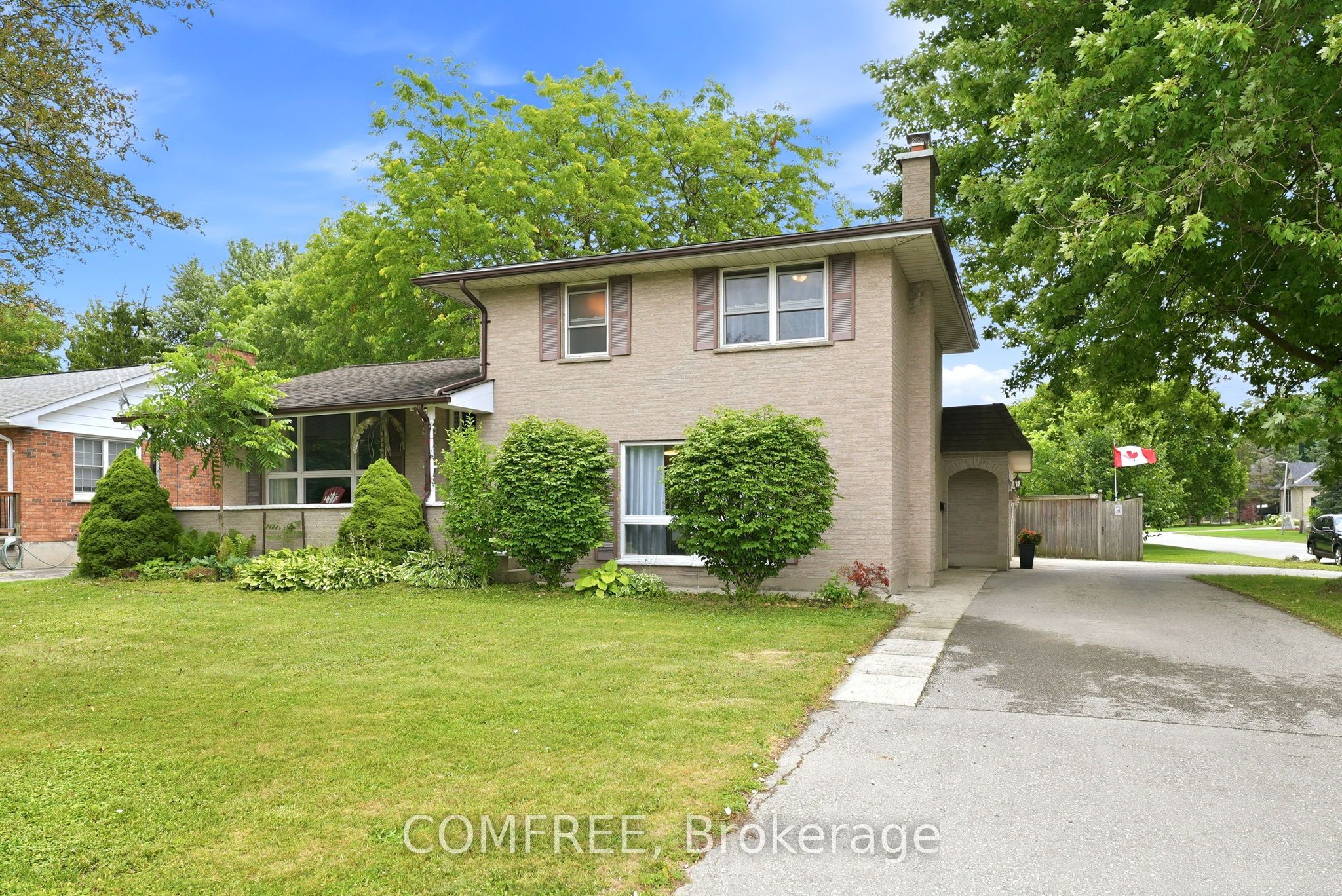 275 Margaret Street, Middlesex Centre, ON N0P 2L0 photo 2